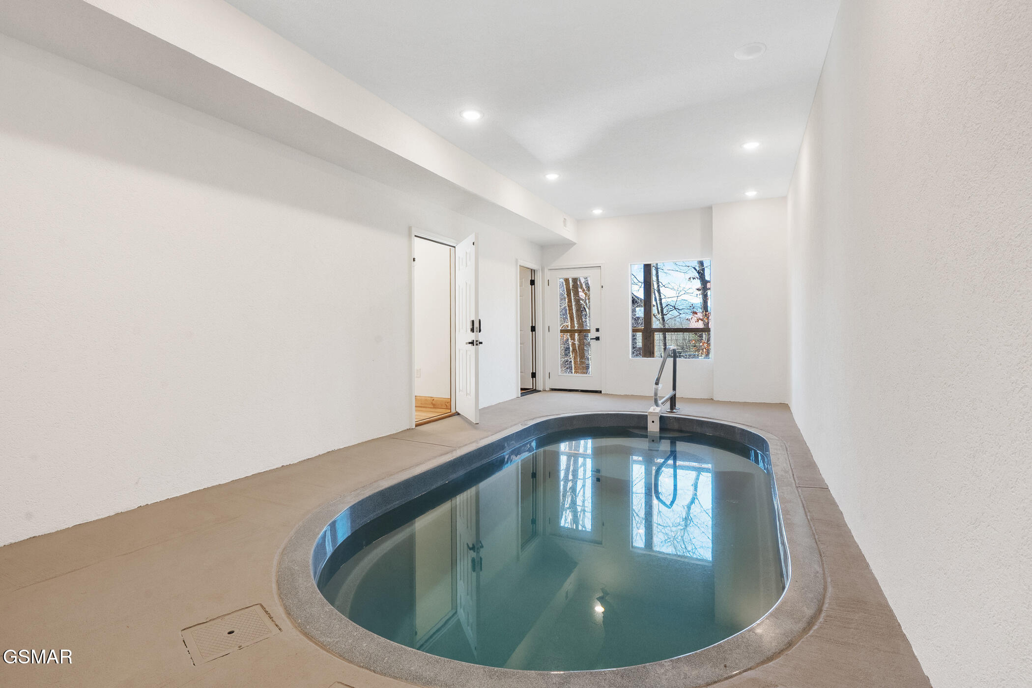 1568 Rainbow Ridge Way - Photo 4