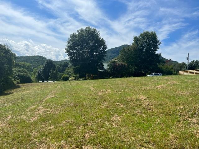 Photo 1 of 13 — Lot 21 Westover Drive, Sevierville, TN 37862