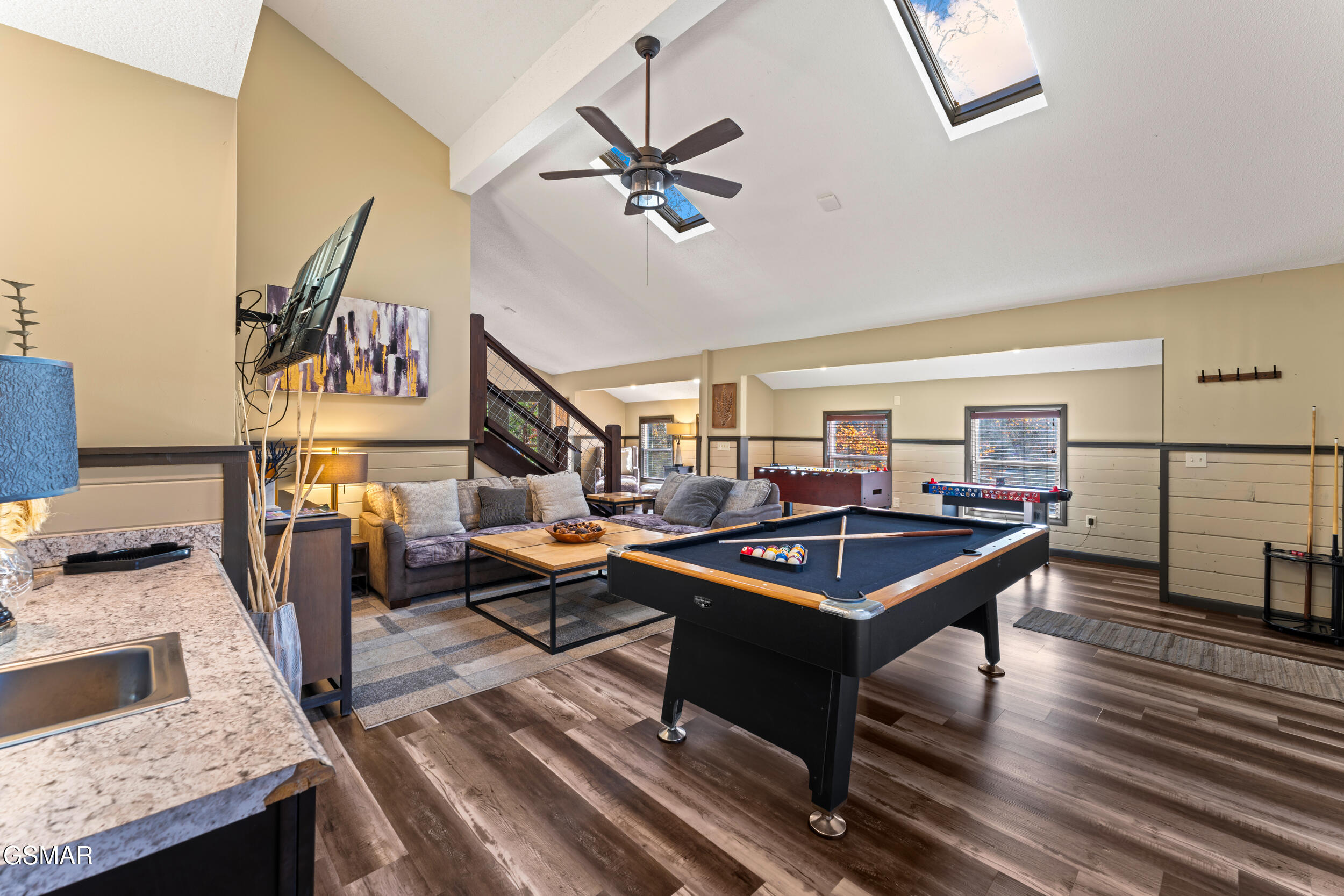 1634 Spruce Drive - Photo 4