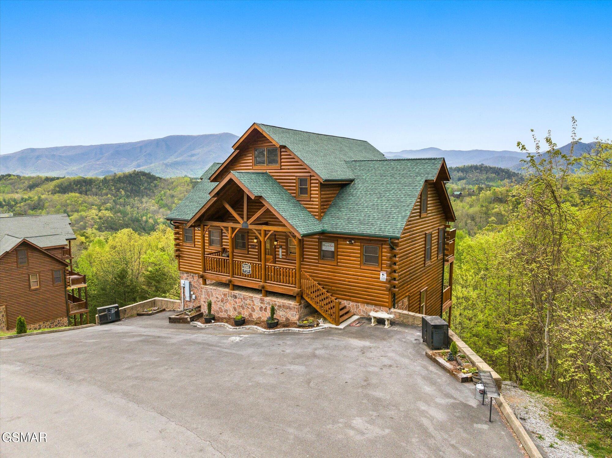 2722 Mountain Preserve Drives