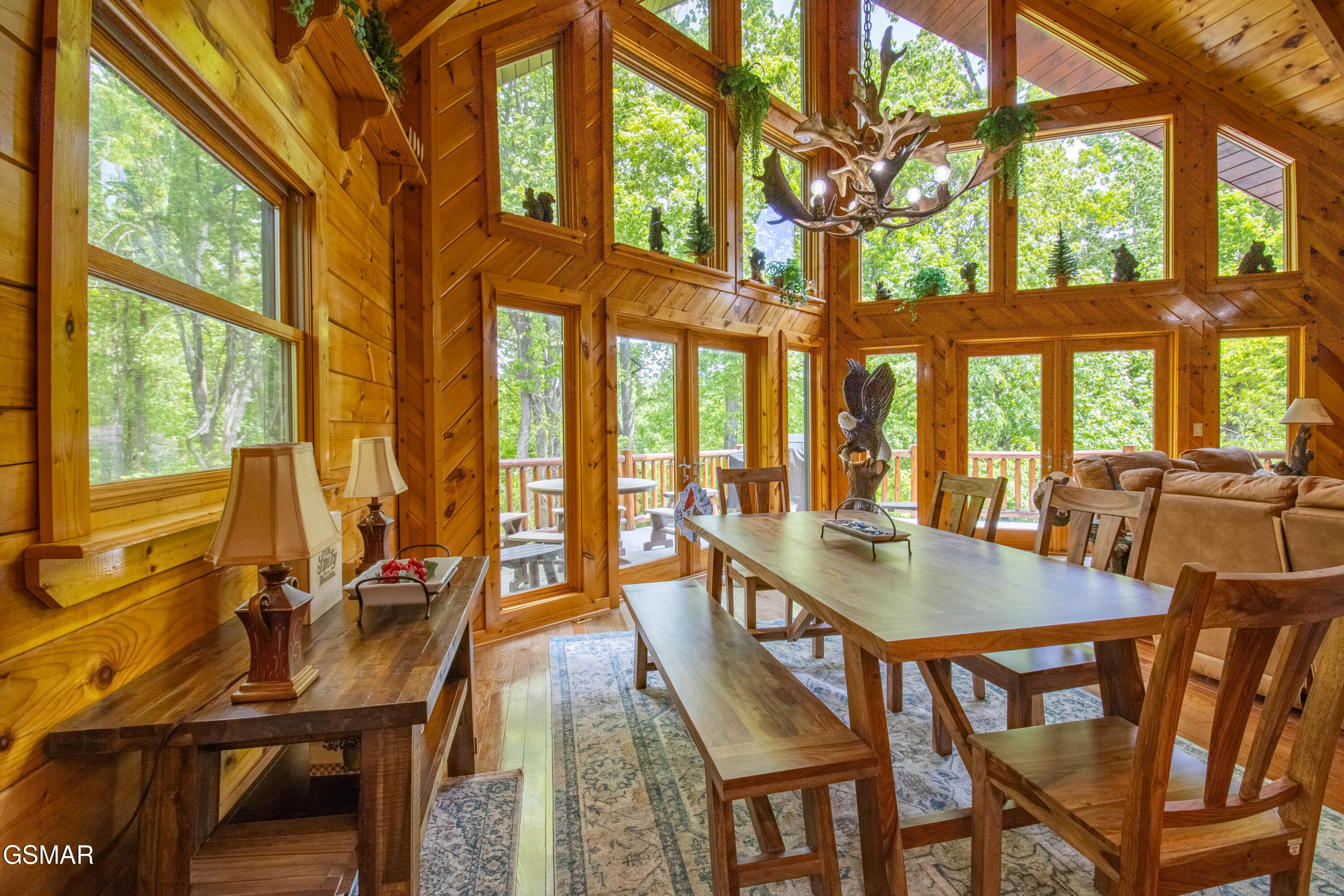 Sevierville, Tennessee, 37862, United States, 3 Bedrooms Bedrooms, ,3 BathroomsBathrooms,Residential,Active,2036390