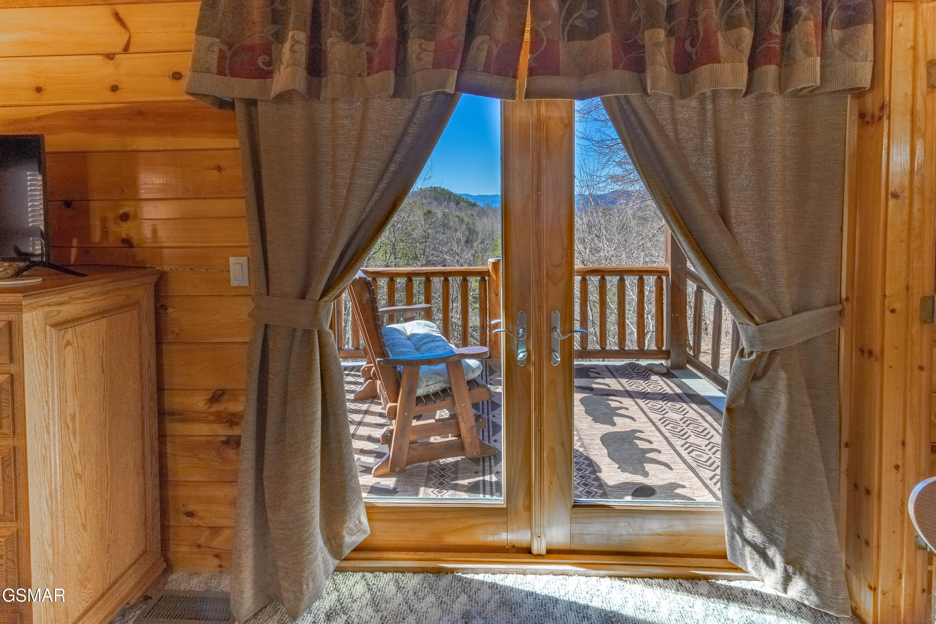 Sevierville, Tennessee, 37862, United States, 3 Bedrooms Bedrooms, ,3 BathroomsBathrooms,Residential,Active,2036390