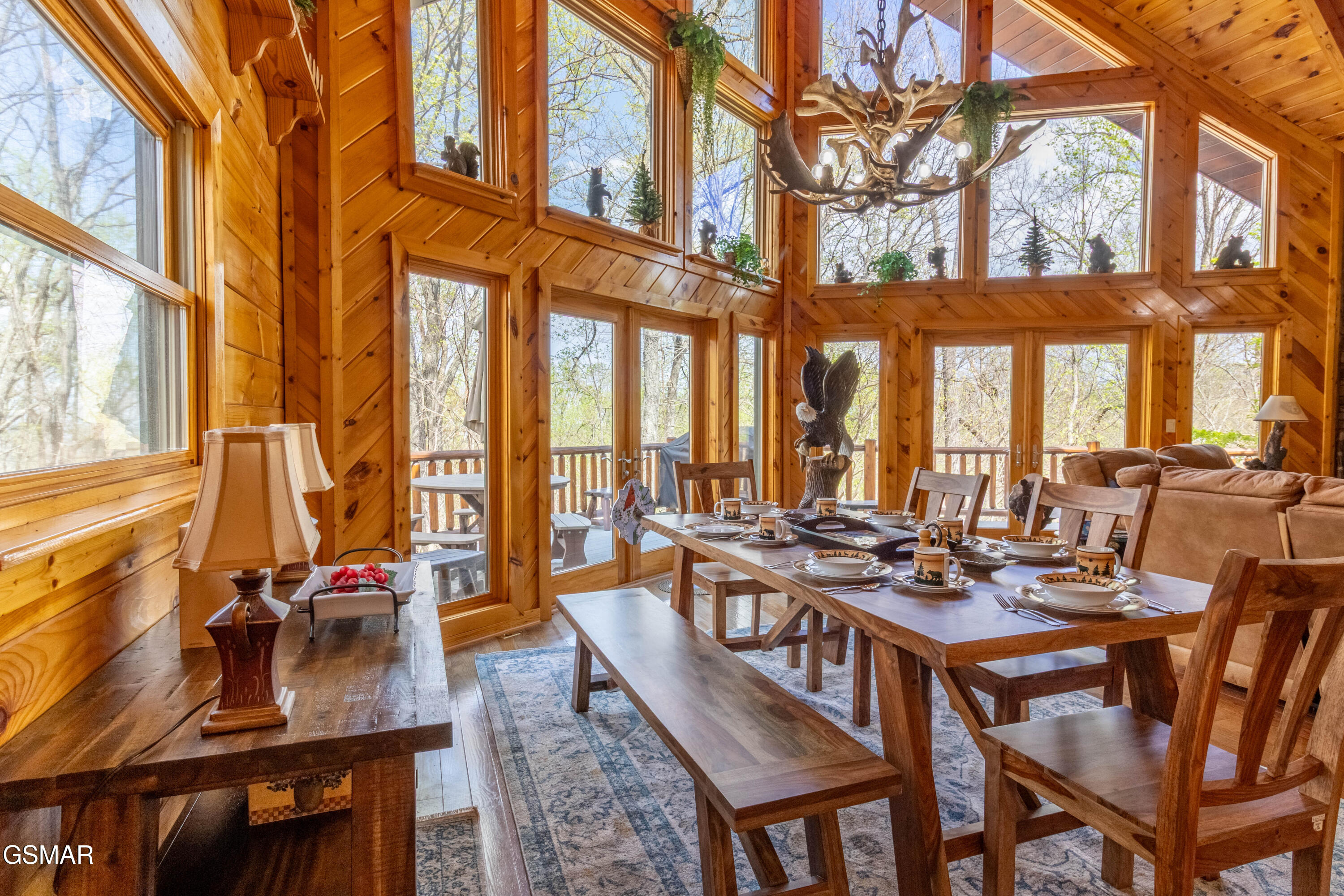Sevierville, Tennessee, 37862, United States, 3 Bedrooms Bedrooms, ,3 BathroomsBathrooms,Residential,Active,2036390