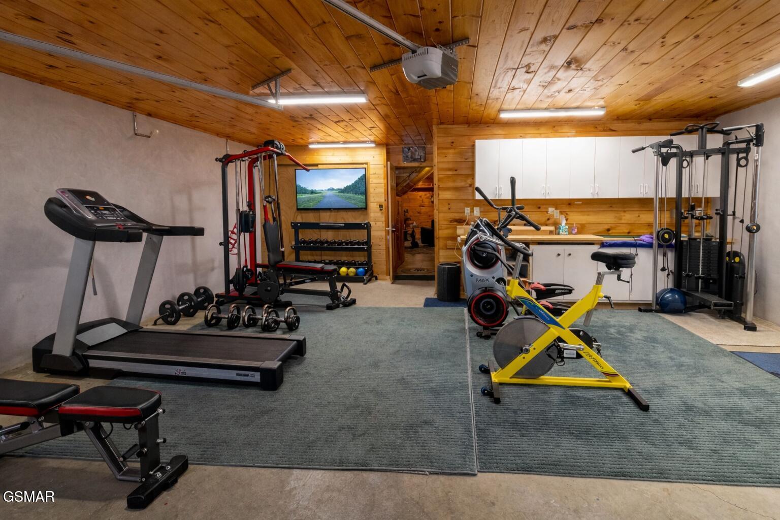 Sevierville, Tennessee, 37862, United States, 3 Bedrooms Bedrooms, ,3 BathroomsBathrooms,Residential,Active,2036390