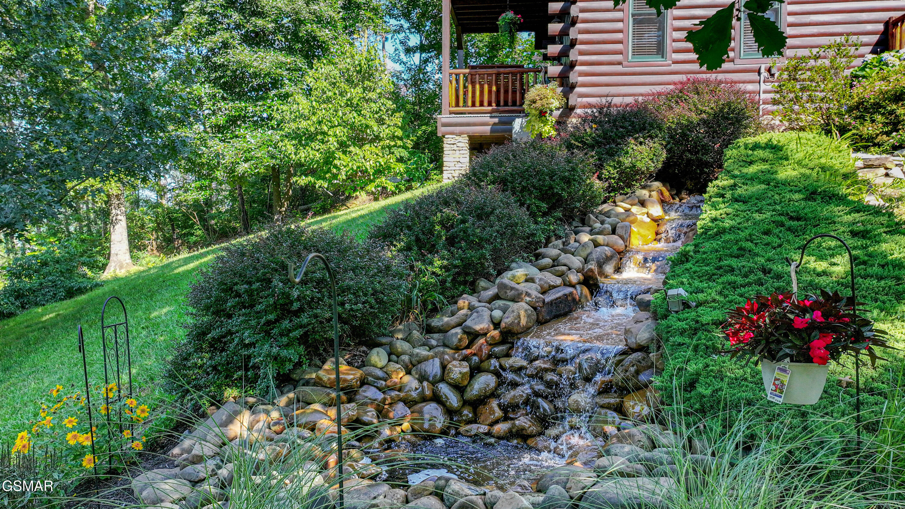 Sevierville, Tennessee, 37862, United States, 3 Bedrooms Bedrooms, ,3 BathroomsBathrooms,Residential,Active,2036390