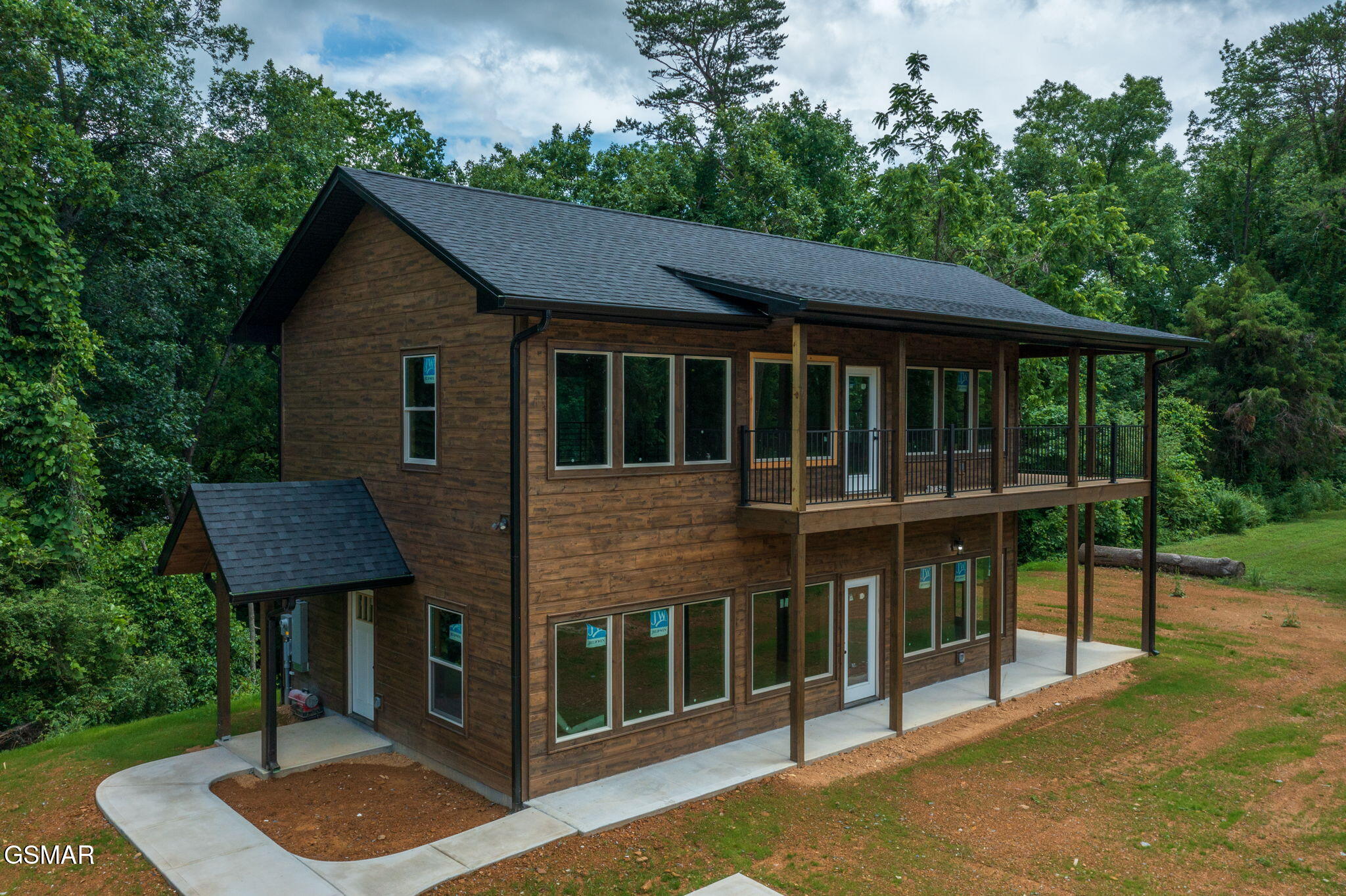 Photo 1 of 46 — 2613 Highland Park Drive, Pigeon Forge, TN 37863