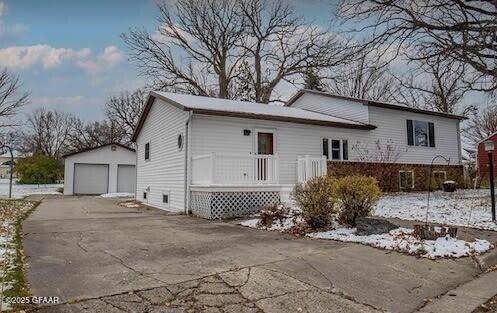 Fosston, Minnesota 56542, United States, 3 Bedrooms Bedrooms, ,3 BathroomsBathrooms,Residential,Active,103852