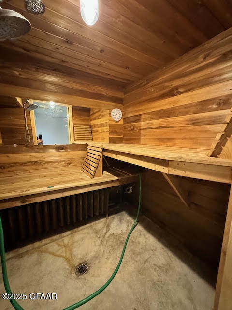 Fosston, Minnesota 56542, United States, 3 Bedrooms Bedrooms, ,3 BathroomsBathrooms,Residential,Active,103852