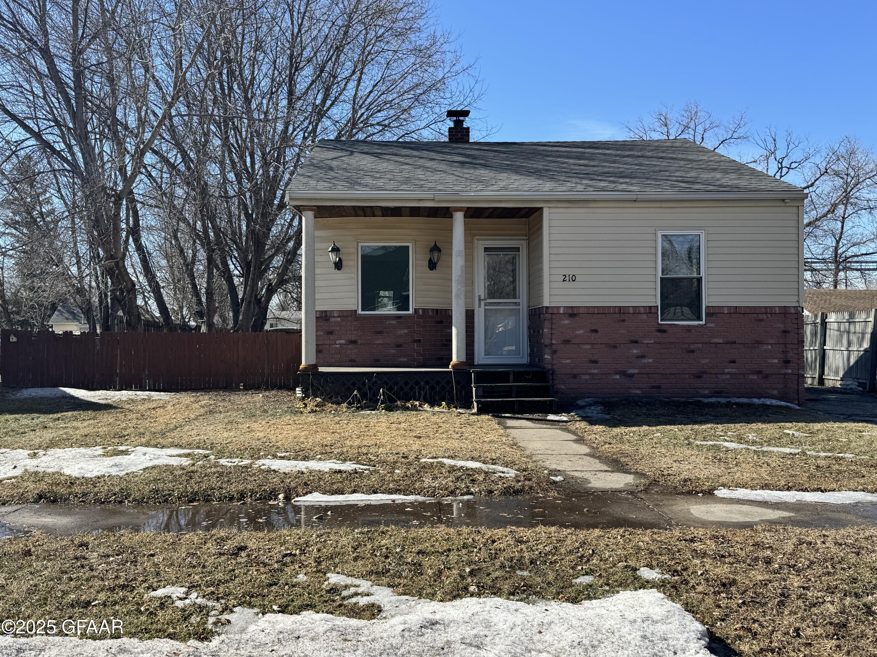 Hatton, North Dakota 58240, United States, 3 Bedrooms Bedrooms, ,1 BathroomBathrooms,Residential,Pending,83714