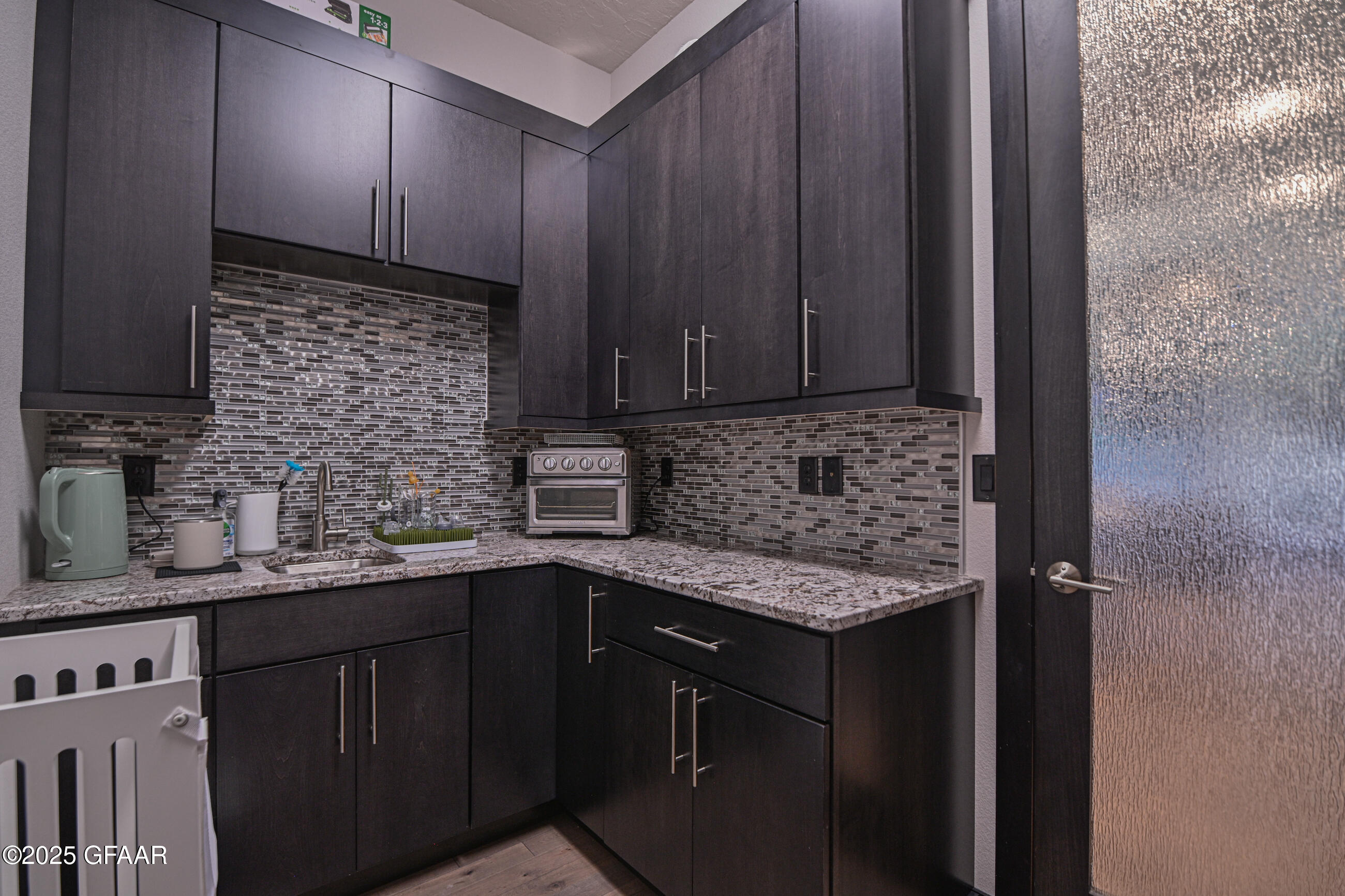 Grand Forks, North Dakota 58201, United States, 6 Bedrooms Bedrooms, ,4 BathroomsBathrooms,Residential,Active,166327