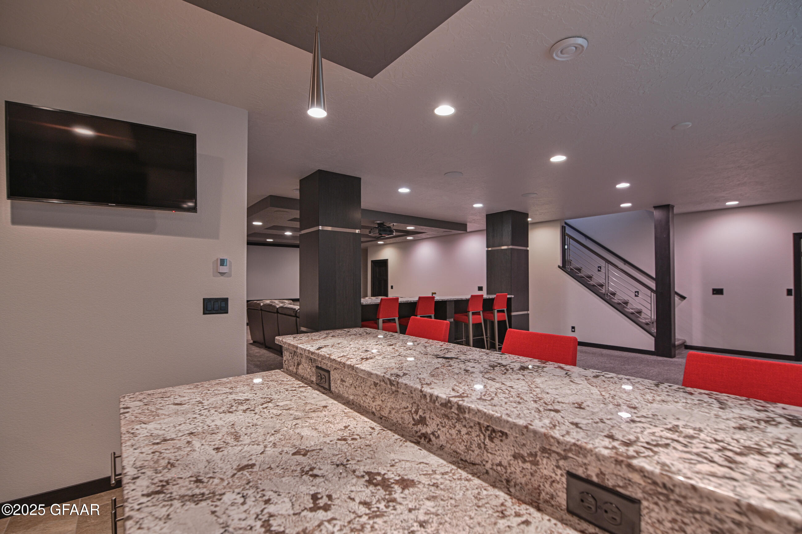 Grand Forks, North Dakota 58201, United States, 6 Bedrooms Bedrooms, ,4 BathroomsBathrooms,Residential,Active,166327