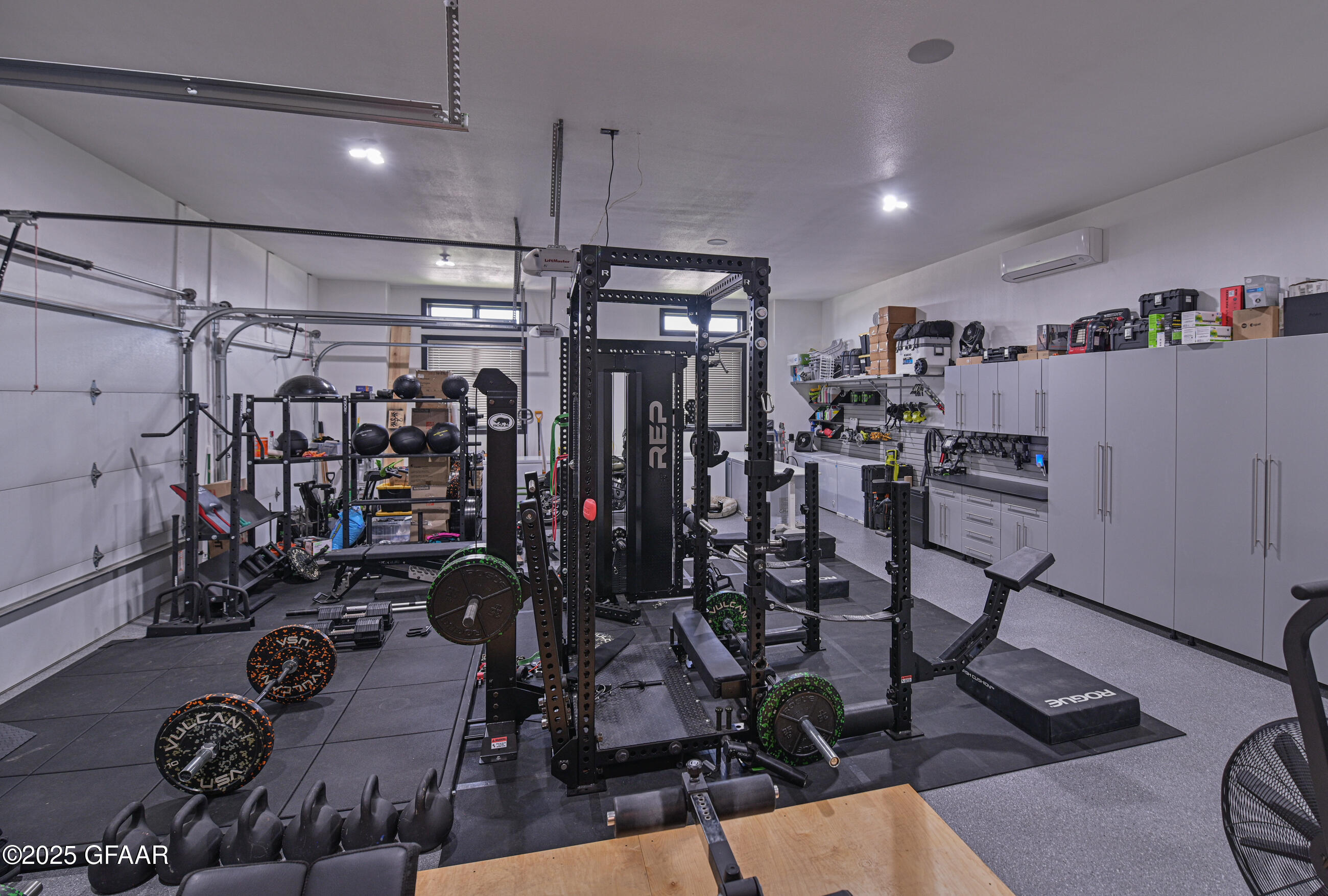 Grand Forks, North Dakota 58201, United States, 6 Bedrooms Bedrooms, ,4 BathroomsBathrooms,Residential,Active,166327