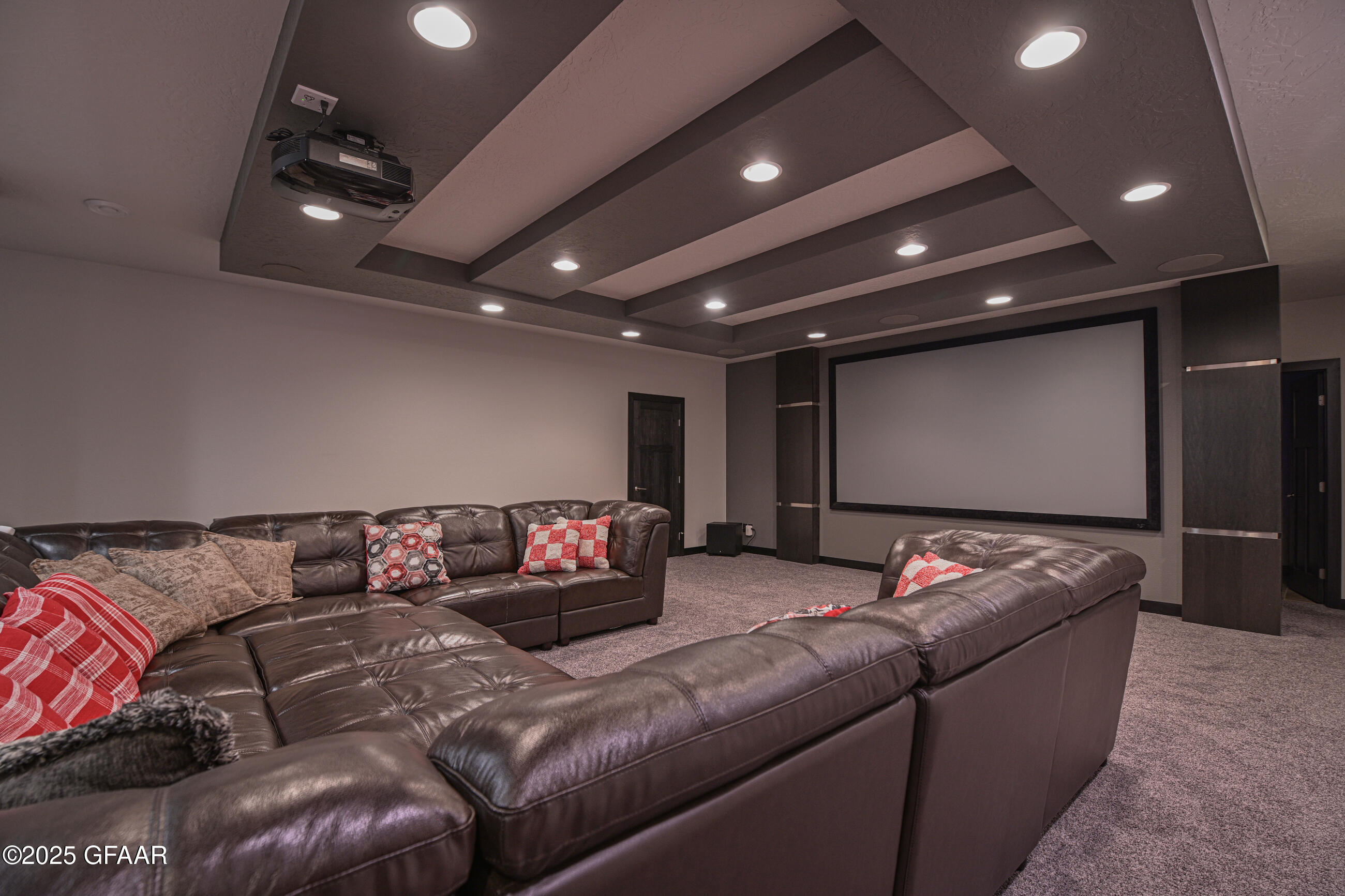 Grand Forks, North Dakota 58201, United States, 6 Bedrooms Bedrooms, ,4 BathroomsBathrooms,Residential,Active,166327