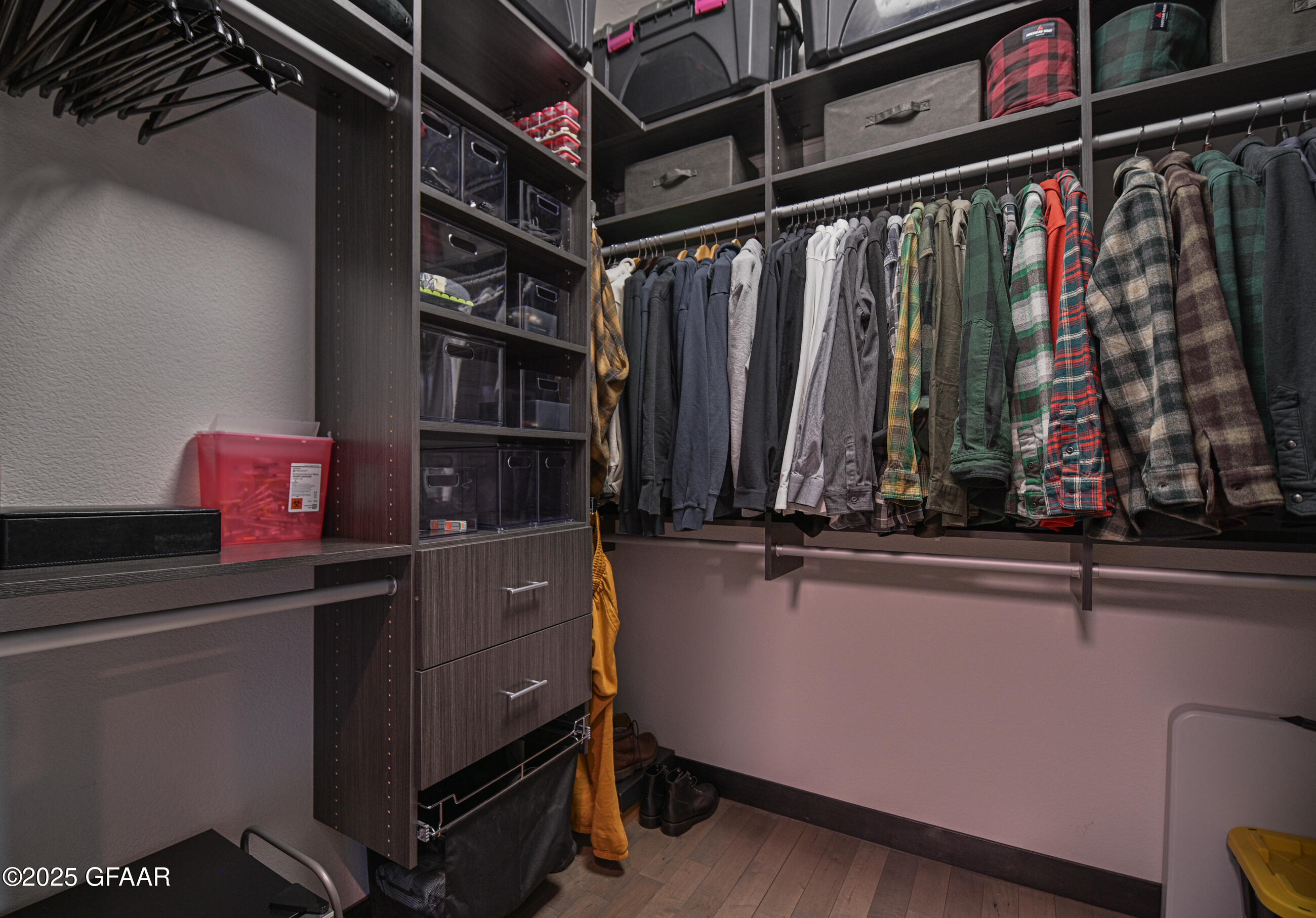 Grand Forks, North Dakota 58201, United States, 6 Bedrooms Bedrooms, ,4 BathroomsBathrooms,Residential,Active,166327