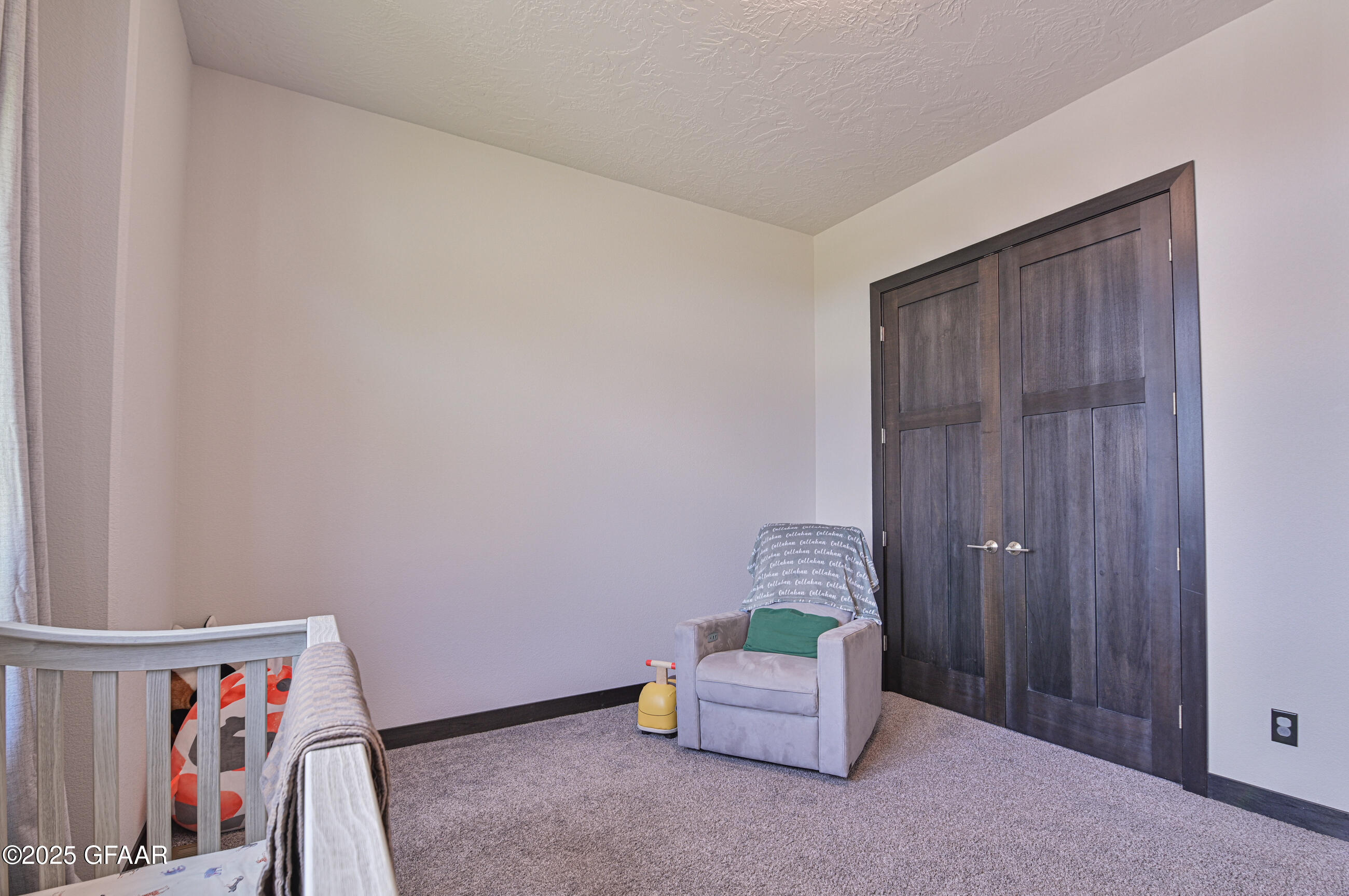 Grand Forks, North Dakota 58201, United States, 6 Bedrooms Bedrooms, ,4 BathroomsBathrooms,Residential,Active,166327