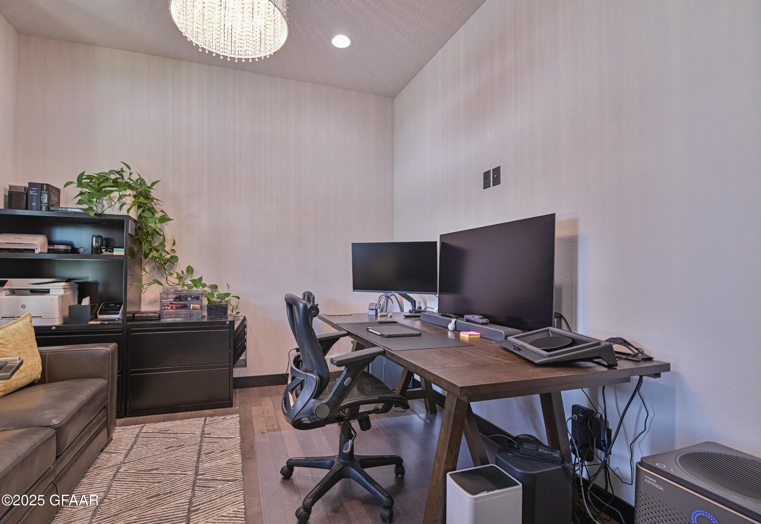 Grand Forks, North Dakota 58201, United States, 6 Bedrooms Bedrooms, ,4 BathroomsBathrooms,Residential,Active,166327