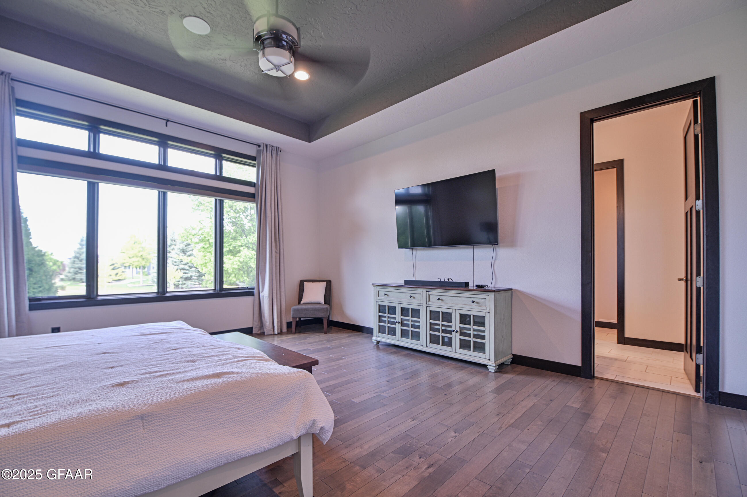 Grand Forks, North Dakota 58201, United States, 6 Bedrooms Bedrooms, ,4 BathroomsBathrooms,Residential,Active,166327