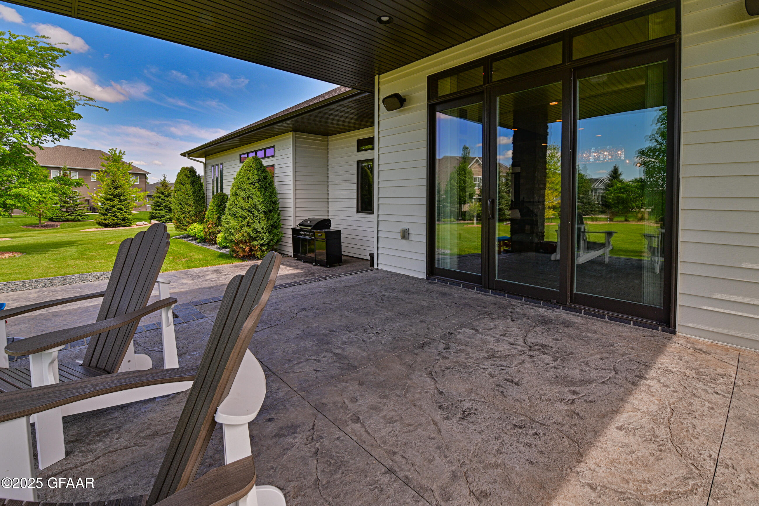 Grand Forks, North Dakota 58201, United States, 6 Bedrooms Bedrooms, ,4 BathroomsBathrooms,Residential,Active,166327