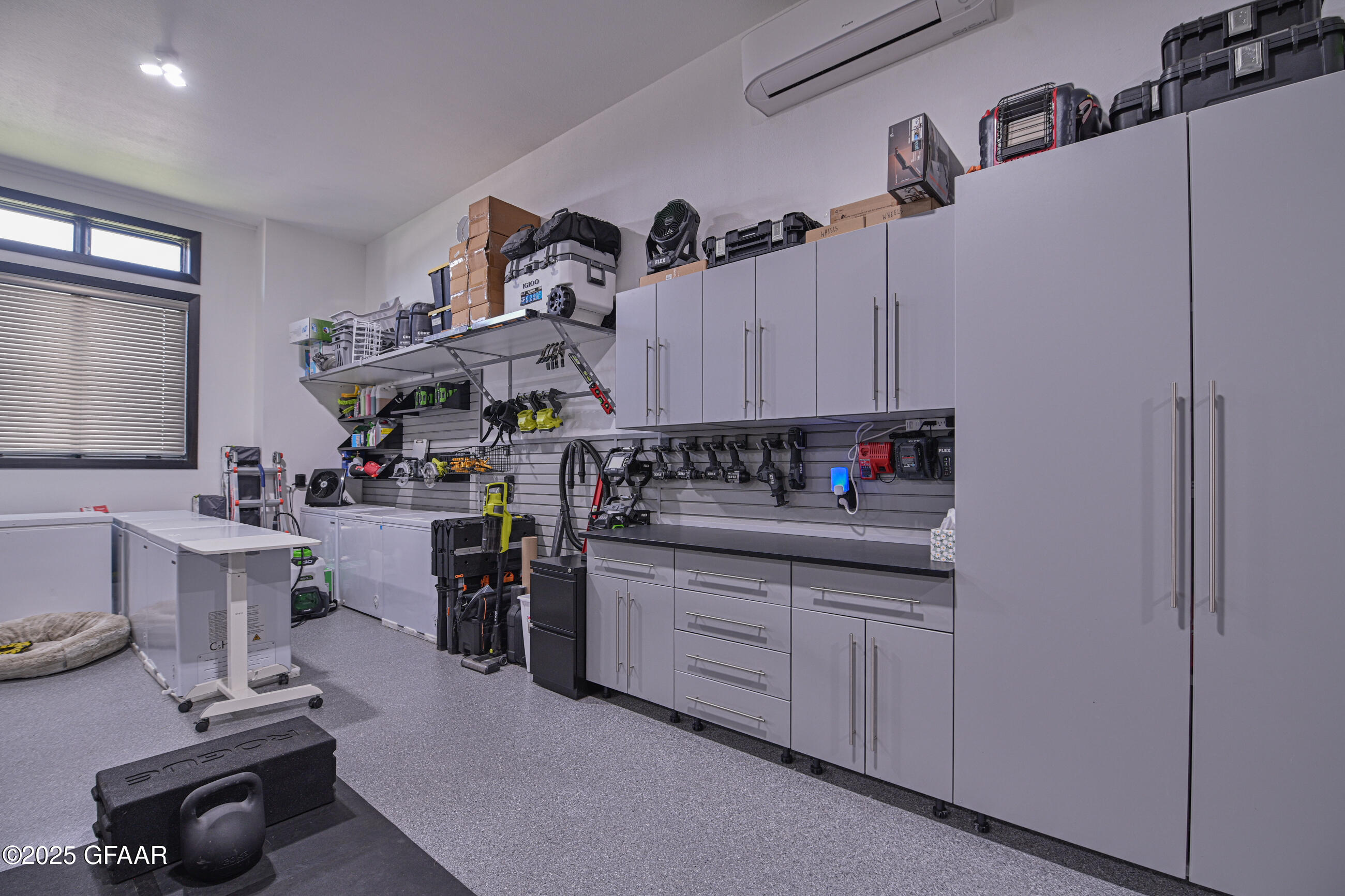 Grand Forks, North Dakota 58201, United States, 6 Bedrooms Bedrooms, ,4 BathroomsBathrooms,Residential,Active,166327