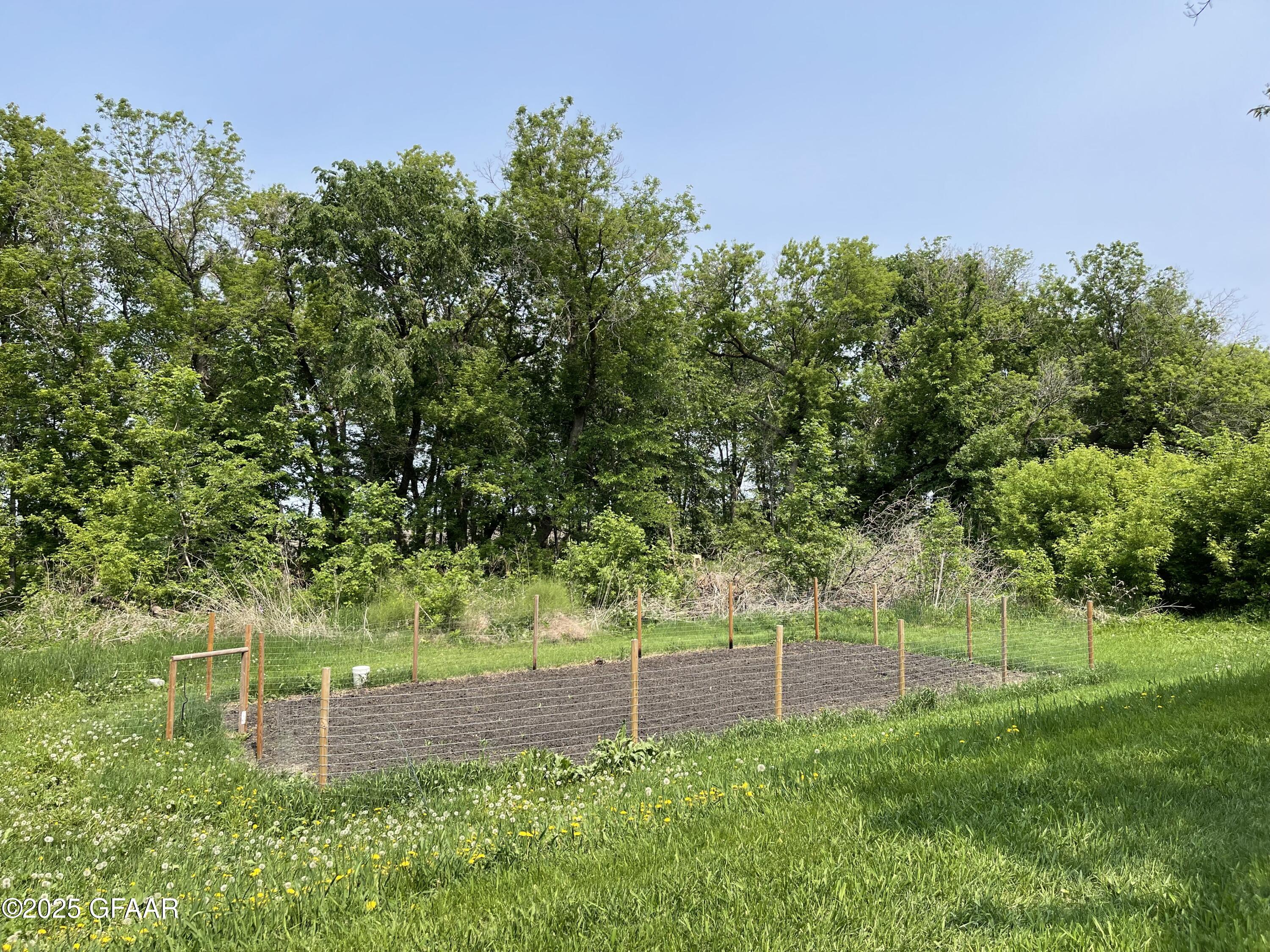 Oslo, Minnesota 56744, United States, 6 Bedrooms Bedrooms, ,3 BathroomsBathrooms,Residential,Active,166328