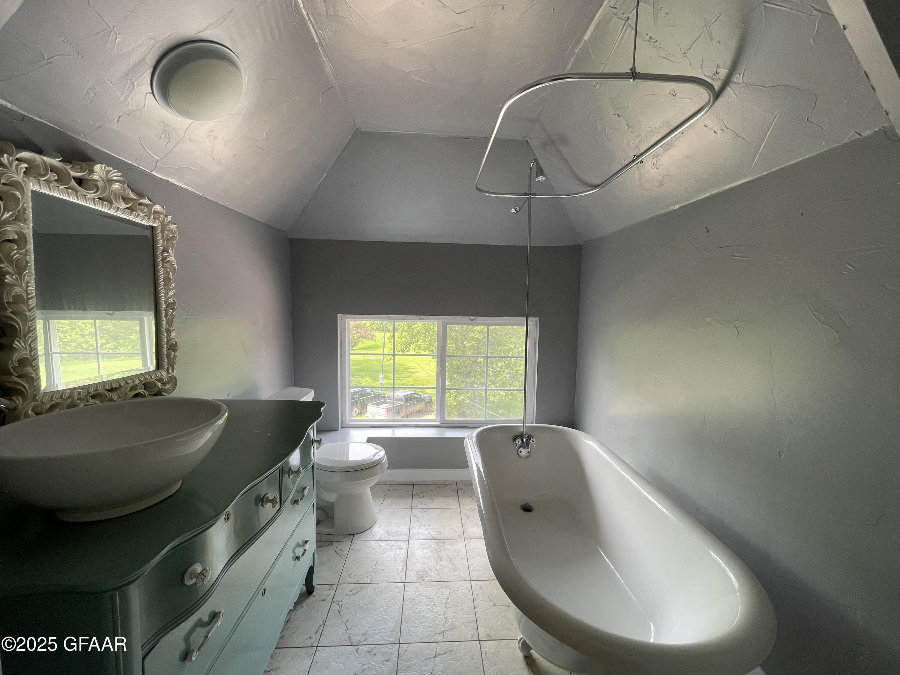 Oslo, Minnesota 56744, United States, 6 Bedrooms Bedrooms, ,3 BathroomsBathrooms,Residential,Active,166328