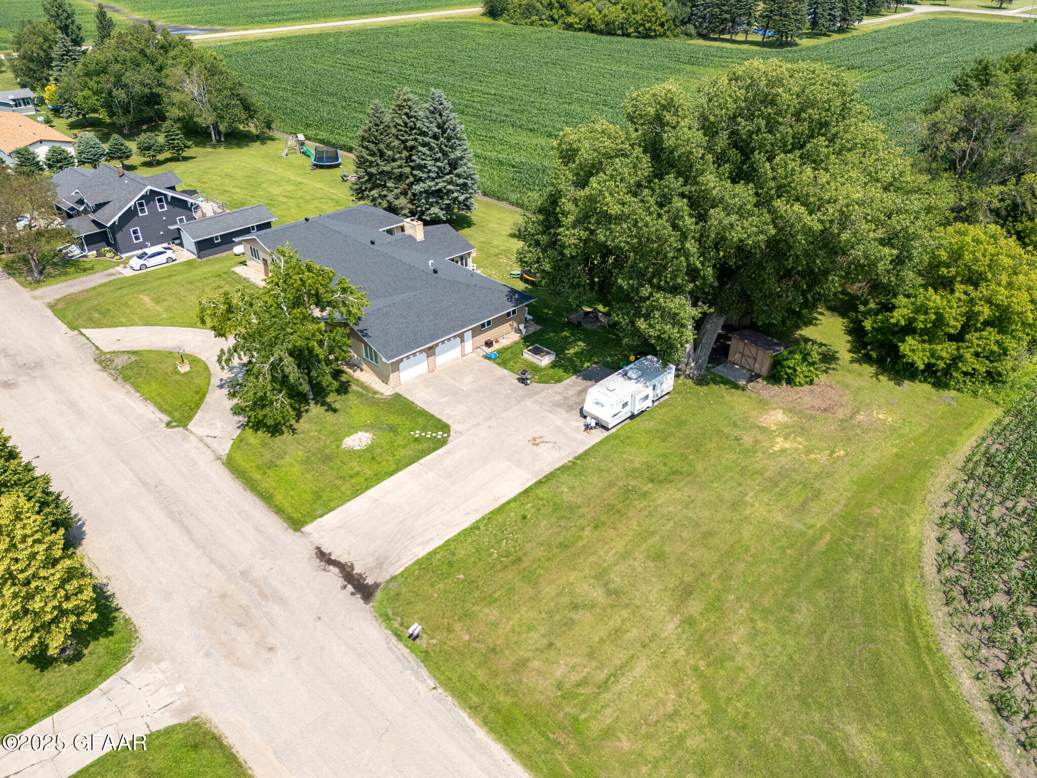 Northwood, North Dakota 58267, United States, 5 Bedrooms Bedrooms, ,2 BathroomsBathrooms,Residential,Pending,19638