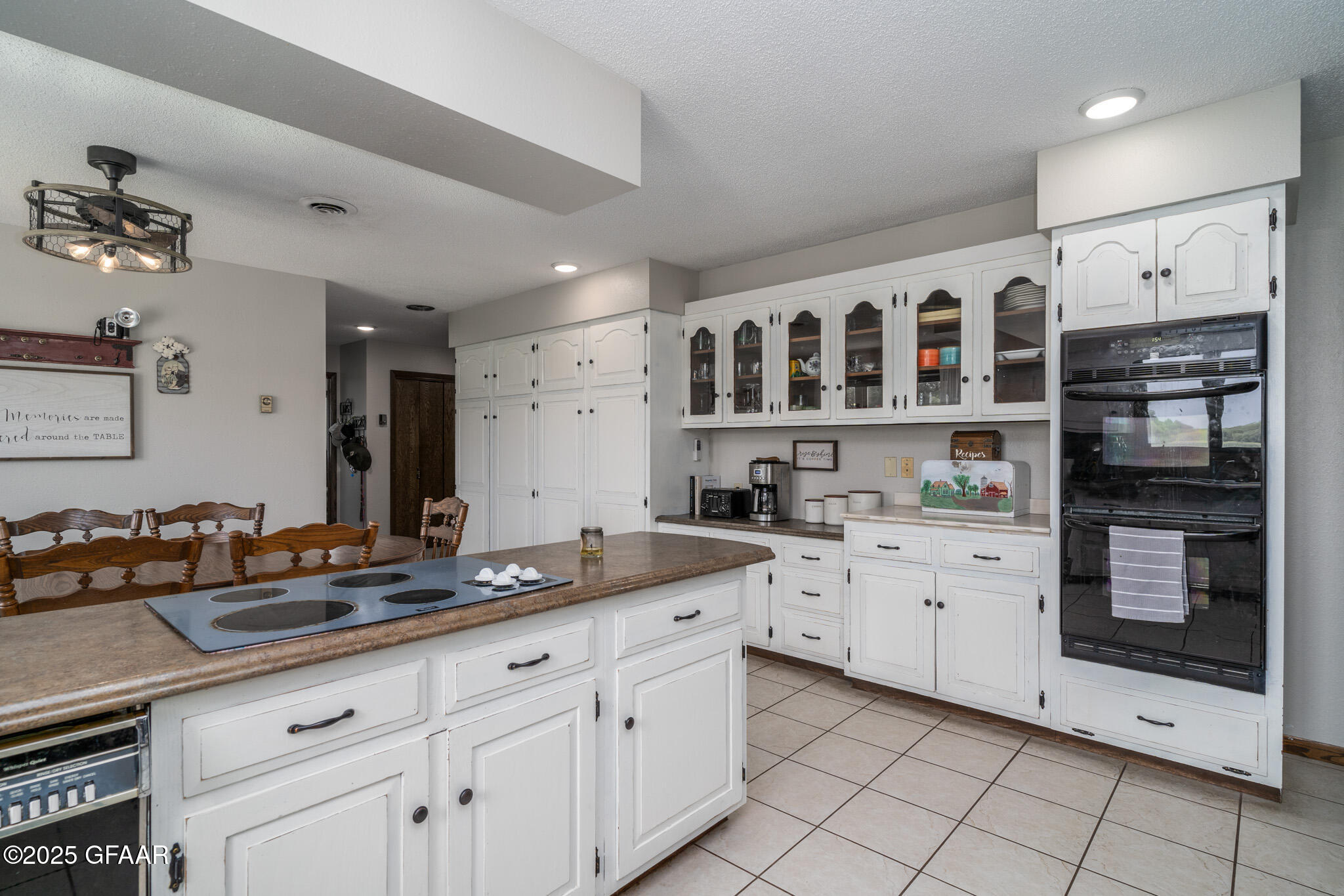 Northwood, North Dakota 58267, United States, 5 Bedrooms Bedrooms, ,2 BathroomsBathrooms,Residential,Pending,19638