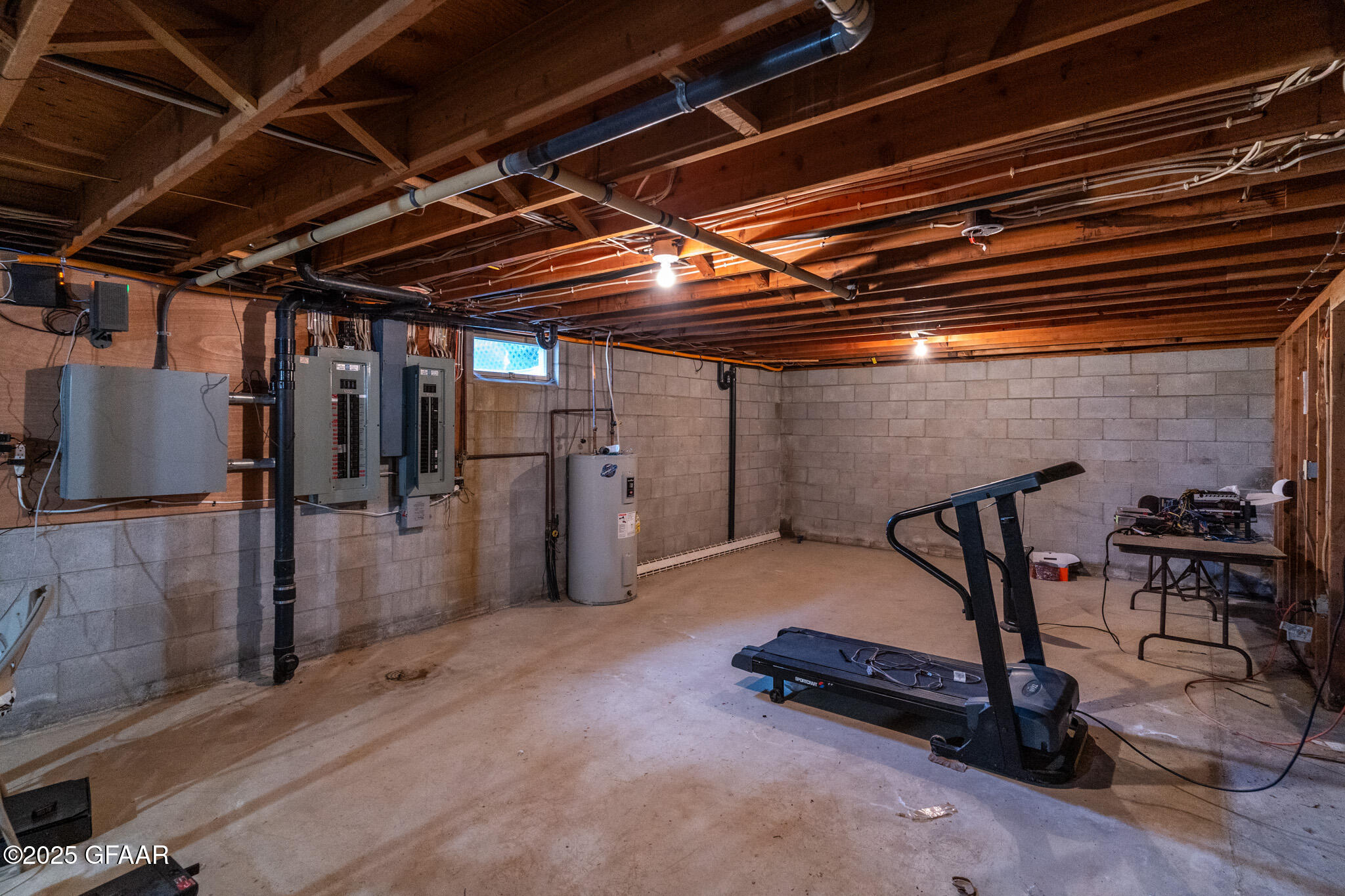 Northwood, North Dakota 58267, United States, 5 Bedrooms Bedrooms, ,2 BathroomsBathrooms,Residential,Pending,19638