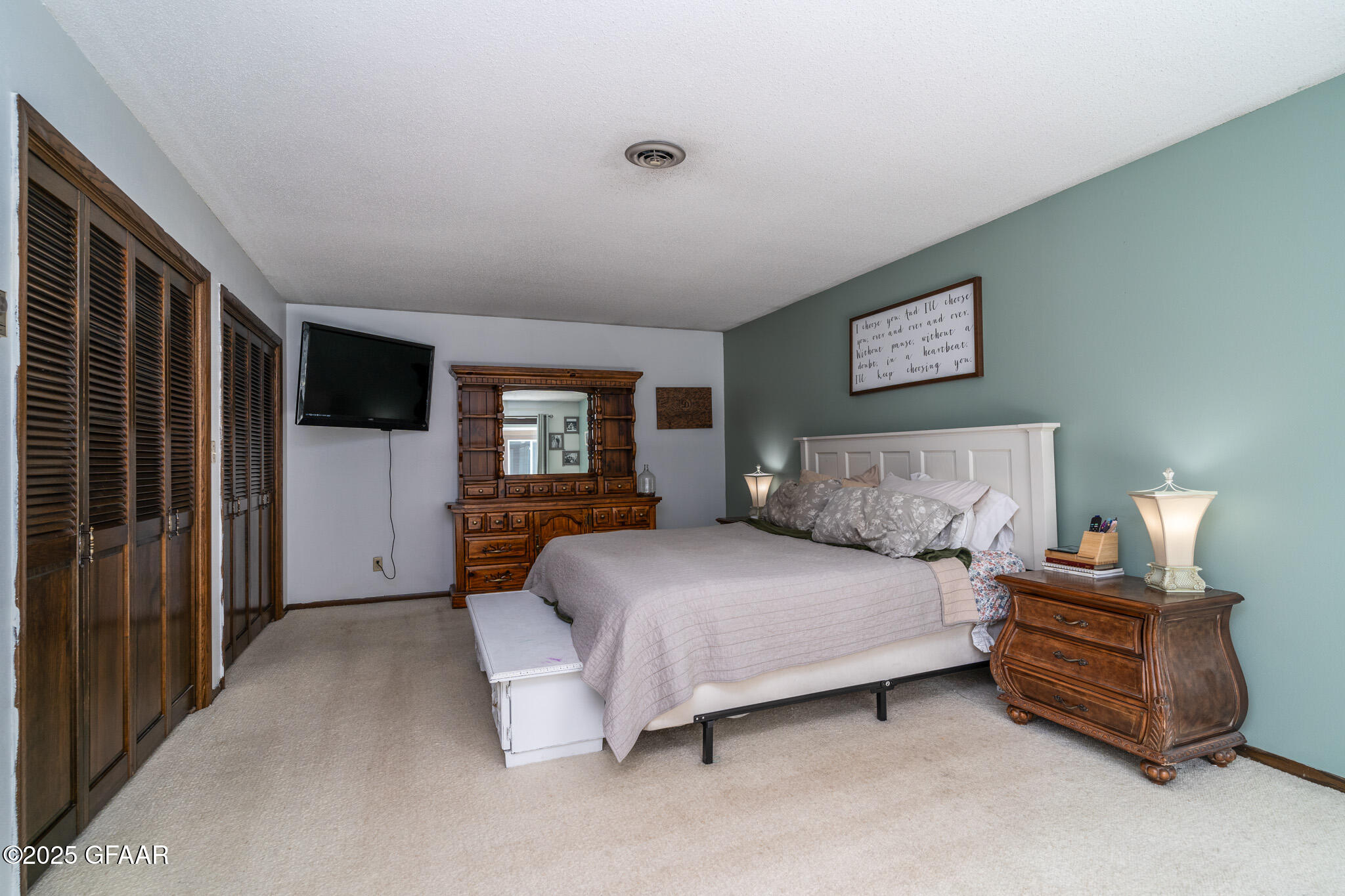 Northwood, North Dakota 58267, United States, 5 Bedrooms Bedrooms, ,2 BathroomsBathrooms,Residential,Pending,19638