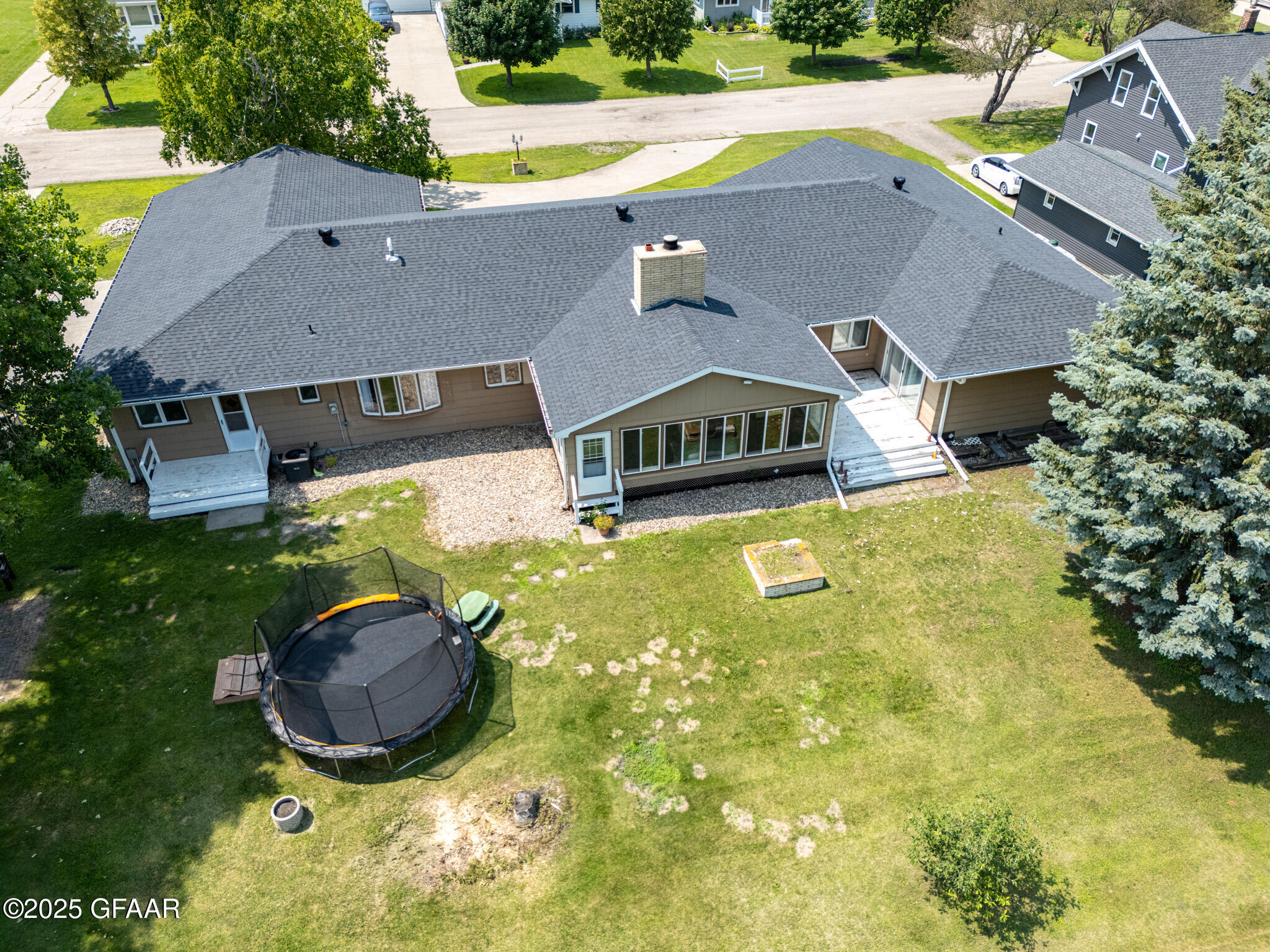 Northwood, North Dakota 58267, United States, 5 Bedrooms Bedrooms, ,2 BathroomsBathrooms,Residential,Pending,19638