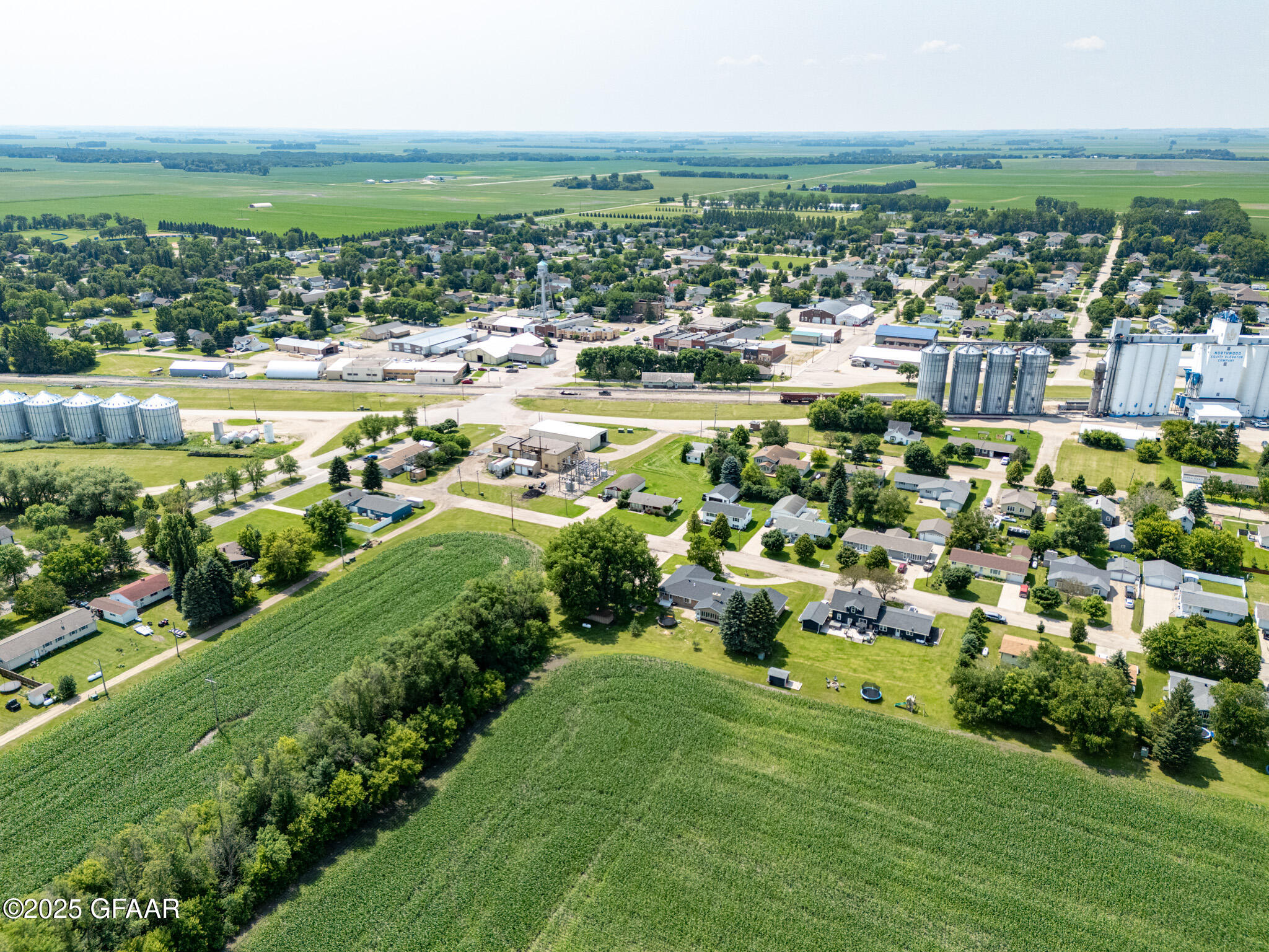 Northwood, North Dakota 58267, United States, 5 Bedrooms Bedrooms, ,2 BathroomsBathrooms,Residential,Pending,19638
