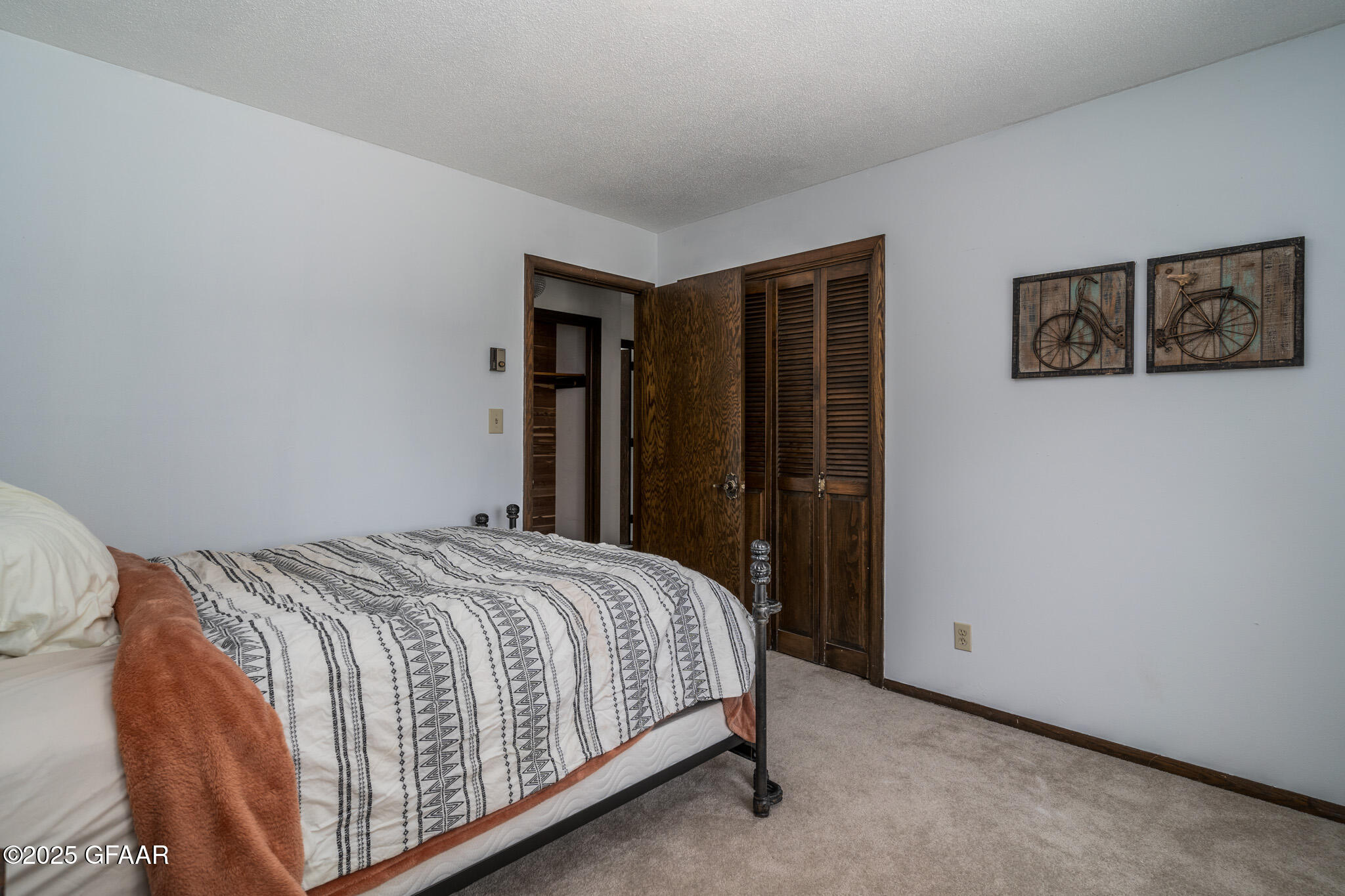 Northwood, North Dakota 58267, United States, 5 Bedrooms Bedrooms, ,2 BathroomsBathrooms,Residential,Pending,19638