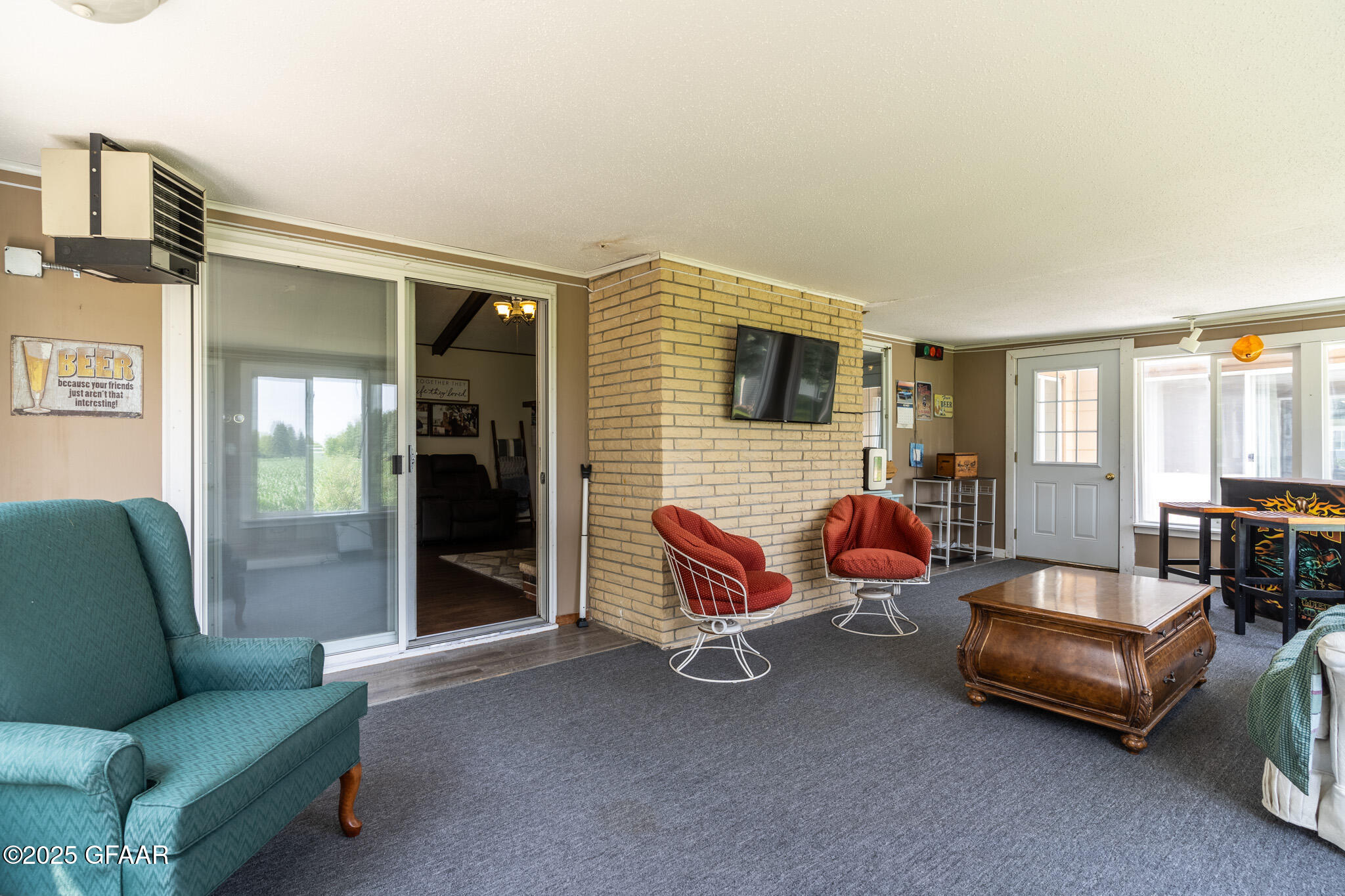 Northwood, North Dakota 58267, United States, 5 Bedrooms Bedrooms, ,2 BathroomsBathrooms,Residential,Pending,19638