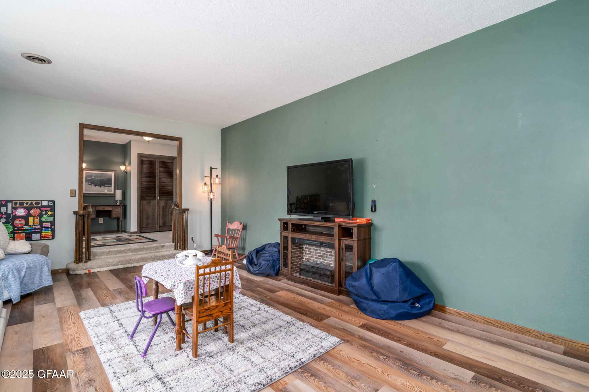 Northwood, North Dakota 58267, United States, 5 Bedrooms Bedrooms, ,2 BathroomsBathrooms,Residential,Pending,19638