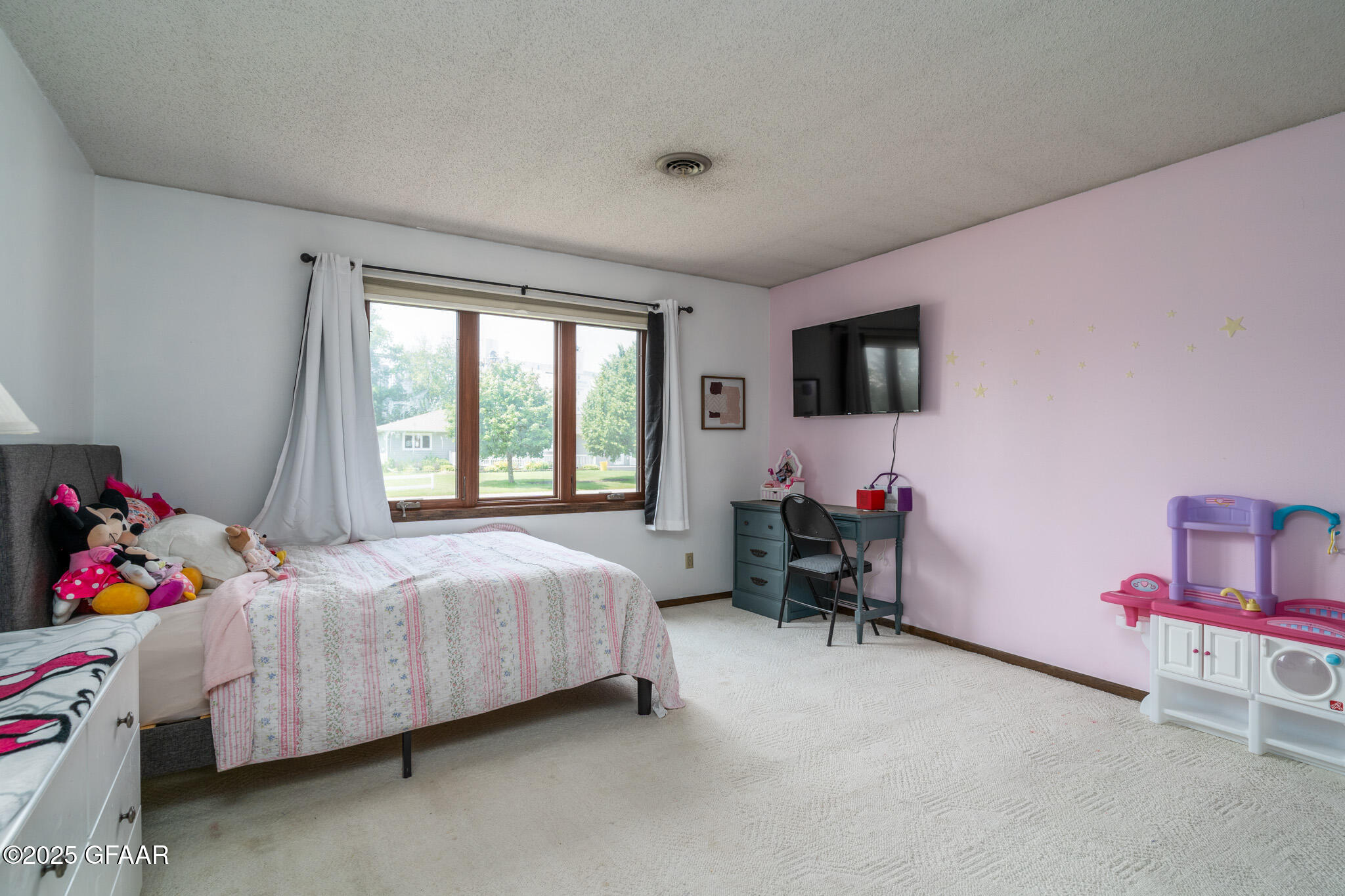 Northwood, North Dakota 58267, United States, 5 Bedrooms Bedrooms, ,2 BathroomsBathrooms,Residential,Pending,19638