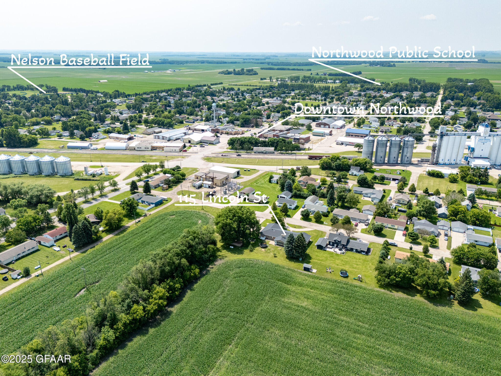 Northwood, North Dakota 58267, United States, 5 Bedrooms Bedrooms, ,2 BathroomsBathrooms,Residential,Pending,19638