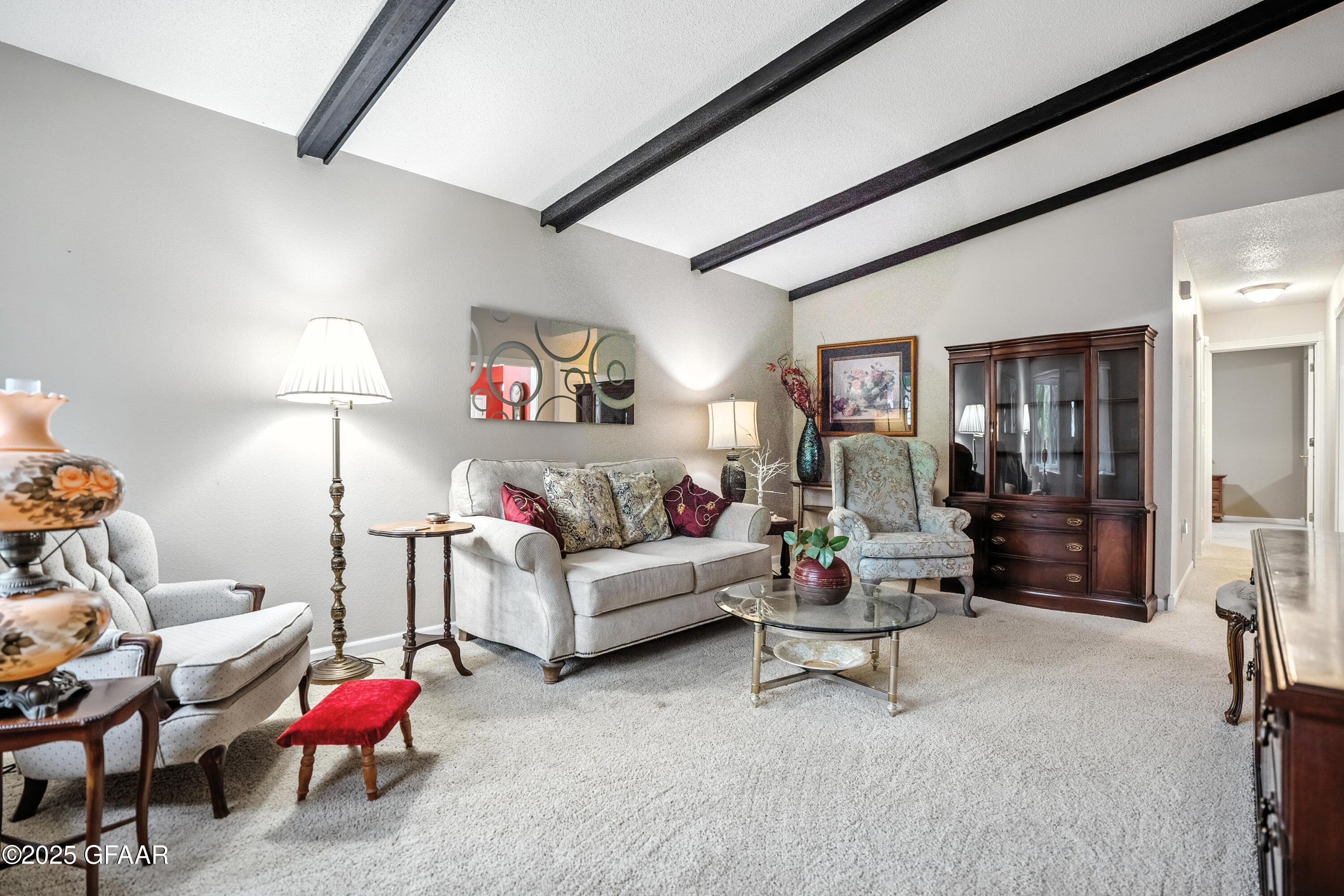 Grand Forks, North Dakota 58201, United States, 3 Bedrooms Bedrooms, ,2 BathroomsBathrooms,Residential,Pending,203597