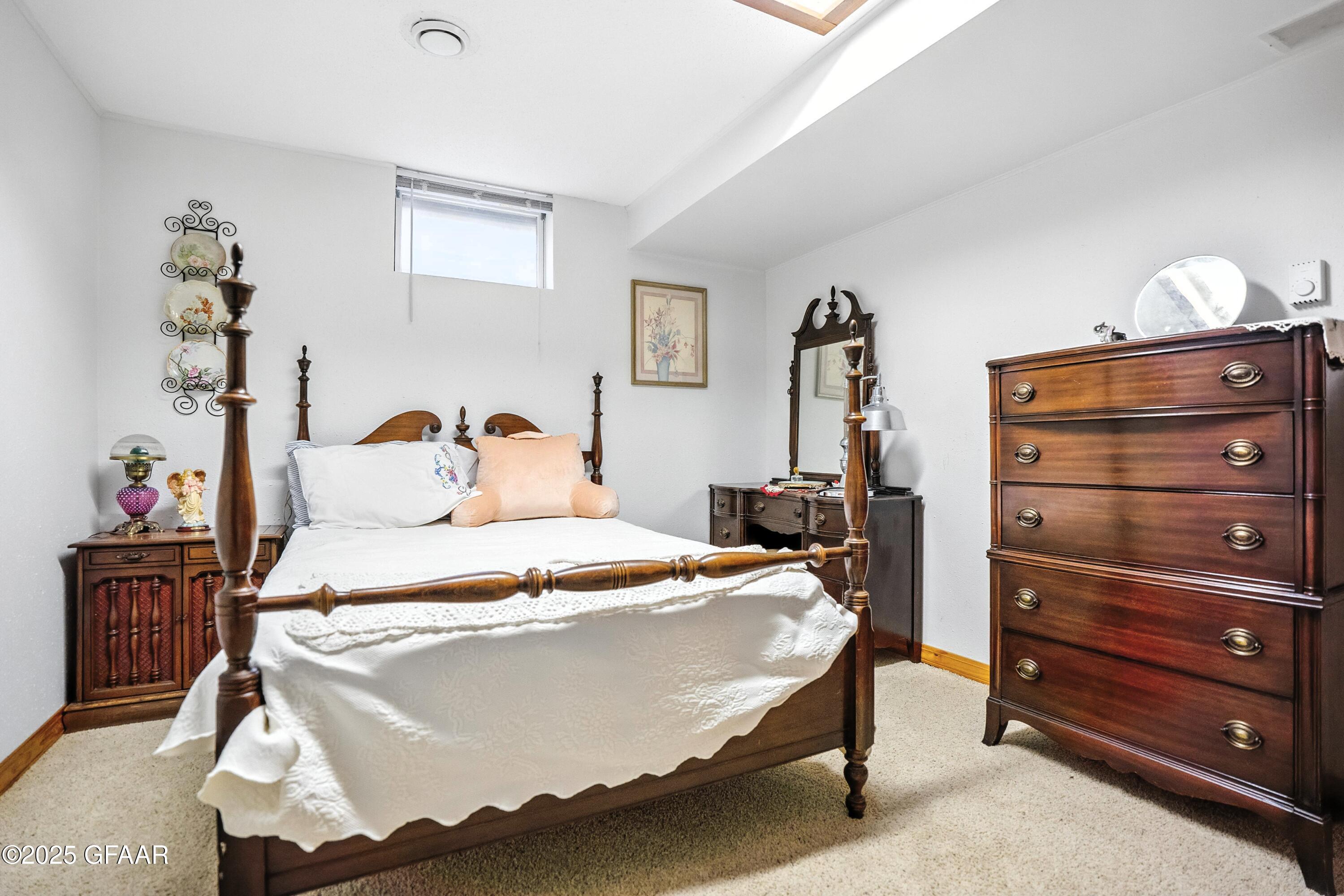 Grand Forks, North Dakota 58201, United States, 3 Bedrooms Bedrooms, ,2 BathroomsBathrooms,Residential,Pending,203597