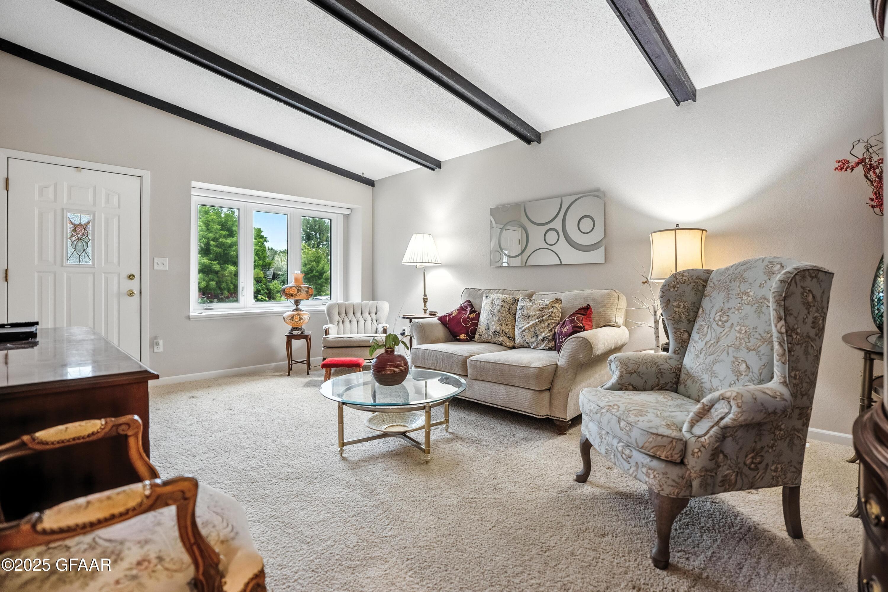 Grand Forks, North Dakota 58201, United States, 3 Bedrooms Bedrooms, ,2 BathroomsBathrooms,Residential,Pending,203597