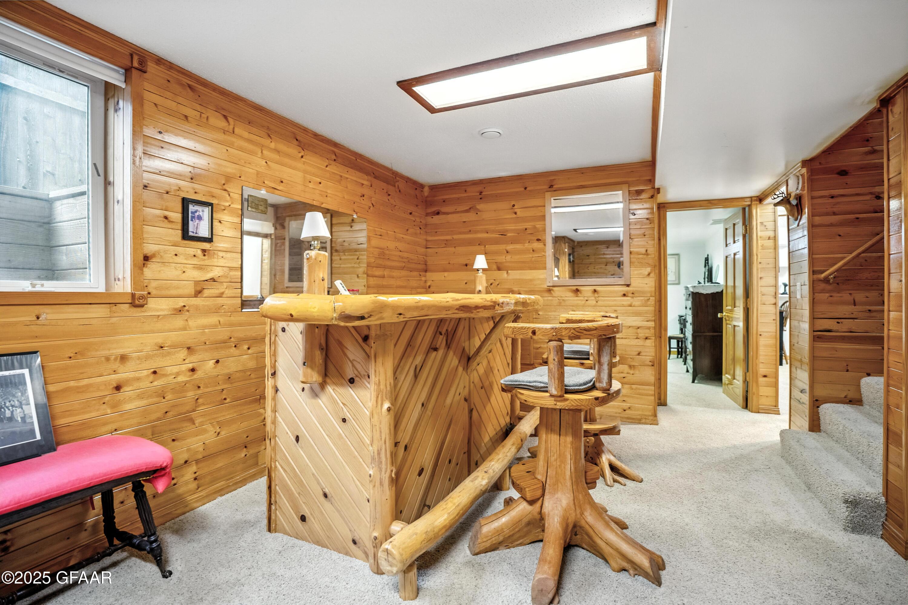 Grand Forks, North Dakota 58201, United States, 3 Bedrooms Bedrooms, ,2 BathroomsBathrooms,Residential,Pending,203597