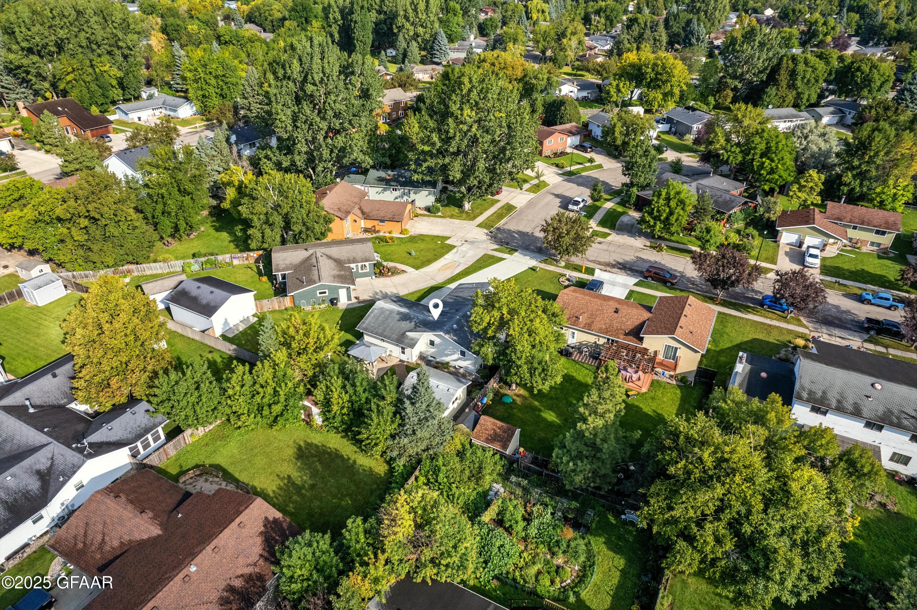 Grand Forks, North Dakota 58201, United States, 3 Bedrooms Bedrooms, ,2 BathroomsBathrooms,Residential,Pending,203597