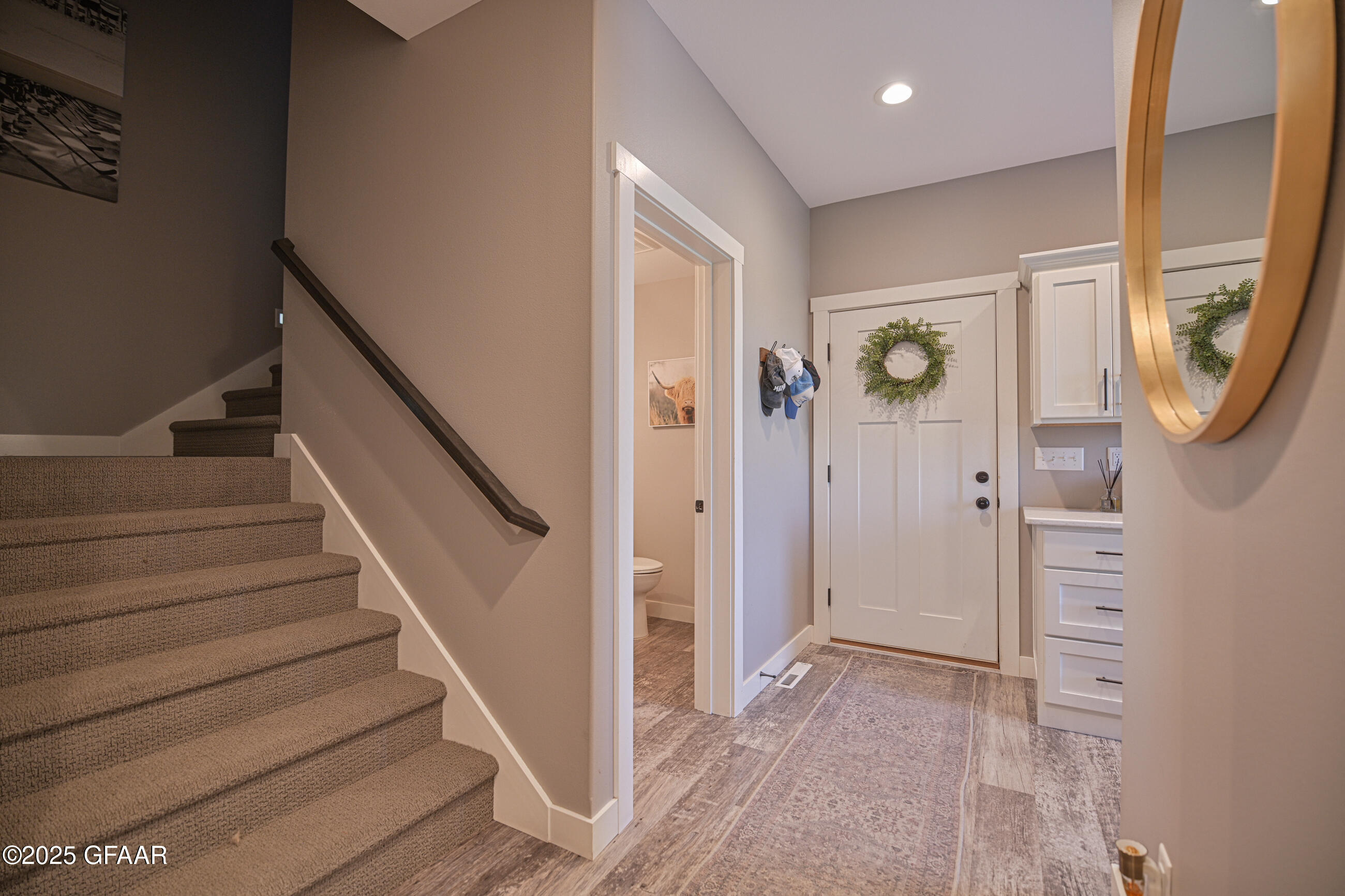 Grand Forks, North Dakota 58201, United States, 5 Bedrooms Bedrooms, ,4 BathroomsBathrooms,Residential,Pending,166336