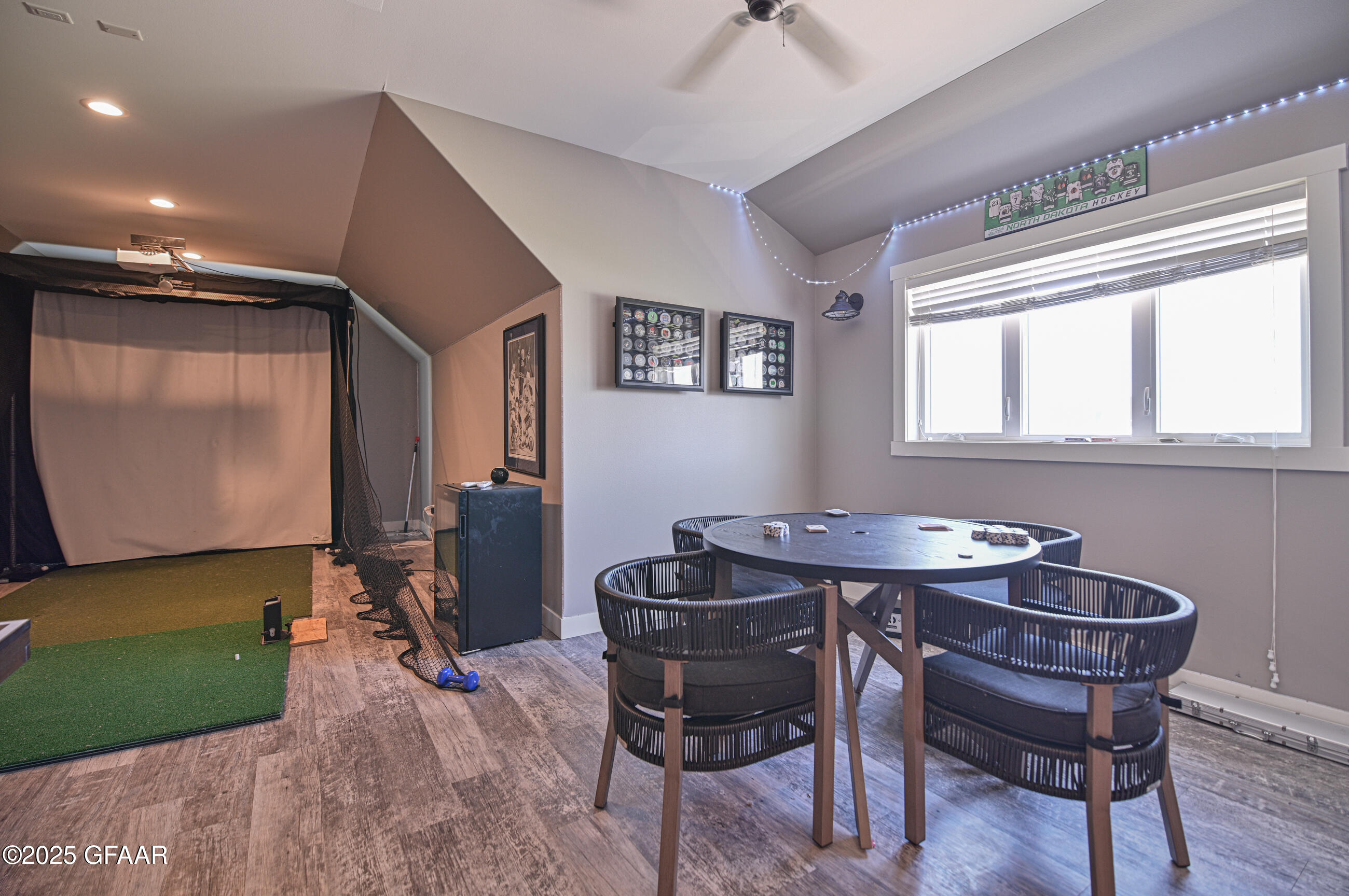 Grand Forks, North Dakota 58201, United States, 5 Bedrooms Bedrooms, ,4 BathroomsBathrooms,Residential,Pending,166336