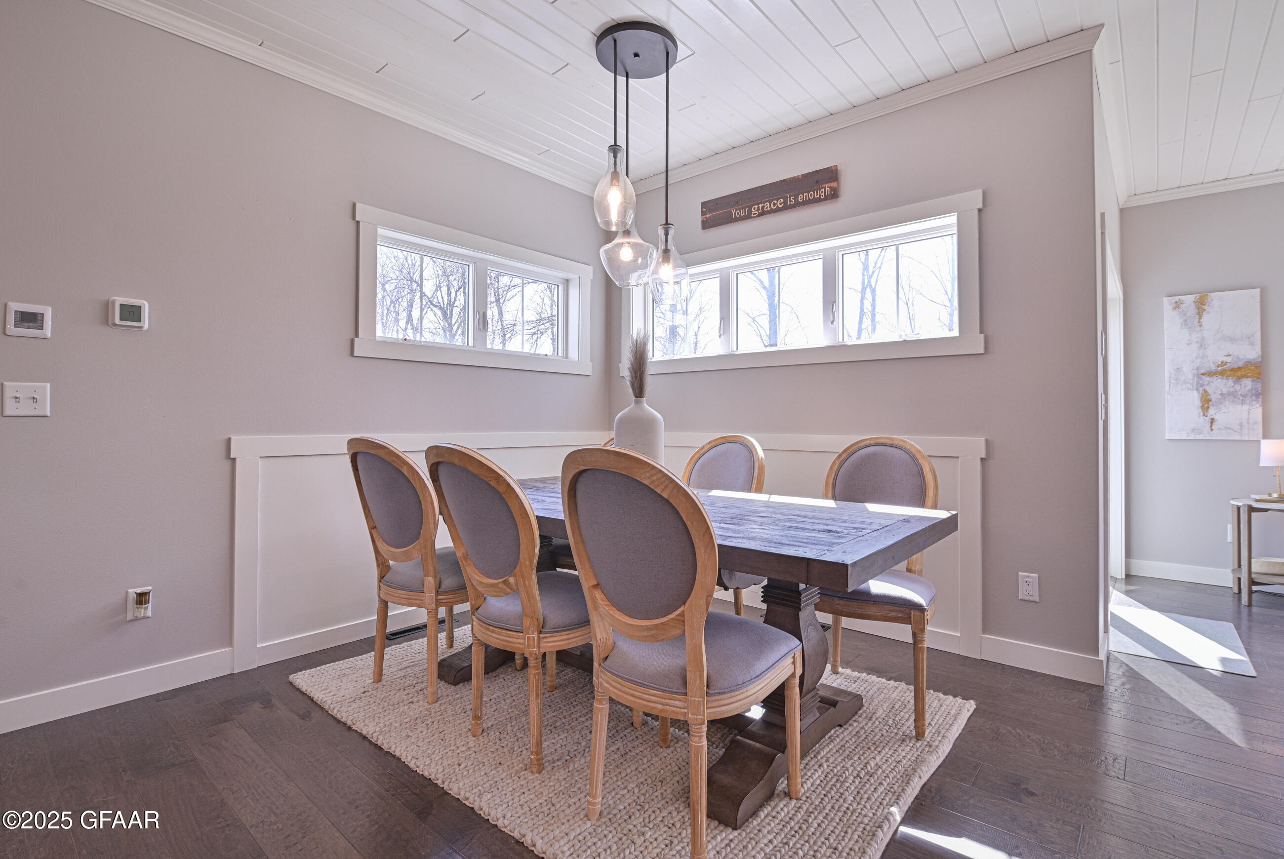 Grand Forks, North Dakota 58201, United States, 5 Bedrooms Bedrooms, ,4 BathroomsBathrooms,Residential,Pending,166336