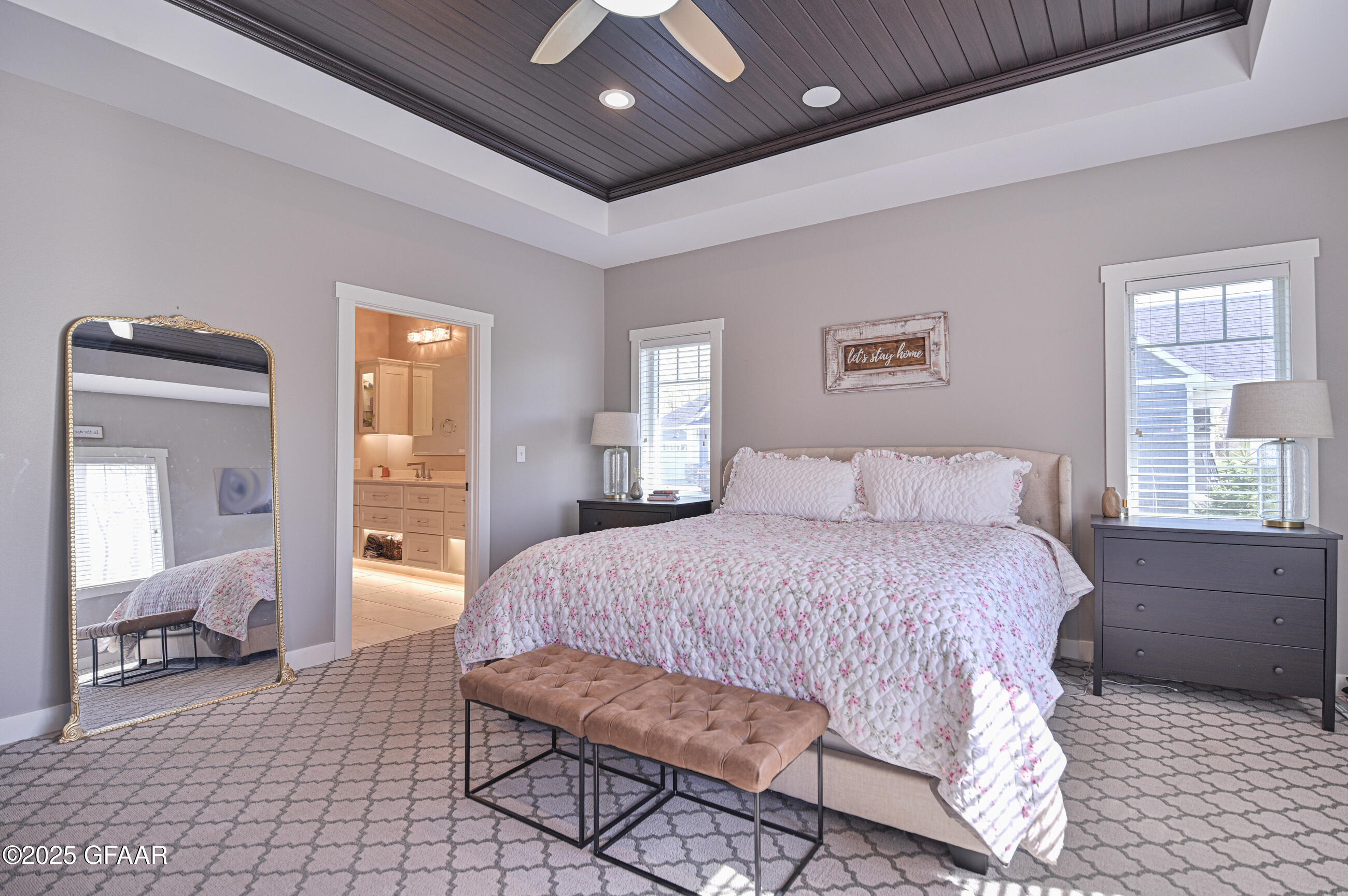 Grand Forks, North Dakota 58201, United States, 5 Bedrooms Bedrooms, ,4 BathroomsBathrooms,Residential,Pending,166336