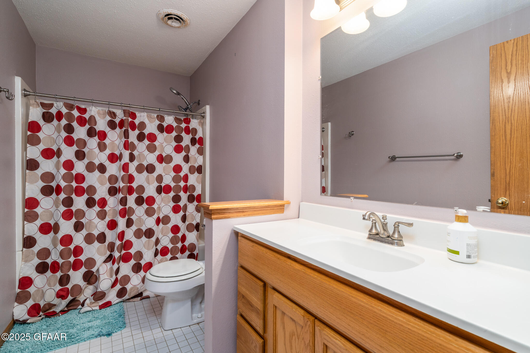 Grand Forks, North Dakota 58203, United States, 4 Bedrooms Bedrooms, ,2 BathroomsBathrooms,Residential,Pending,90898