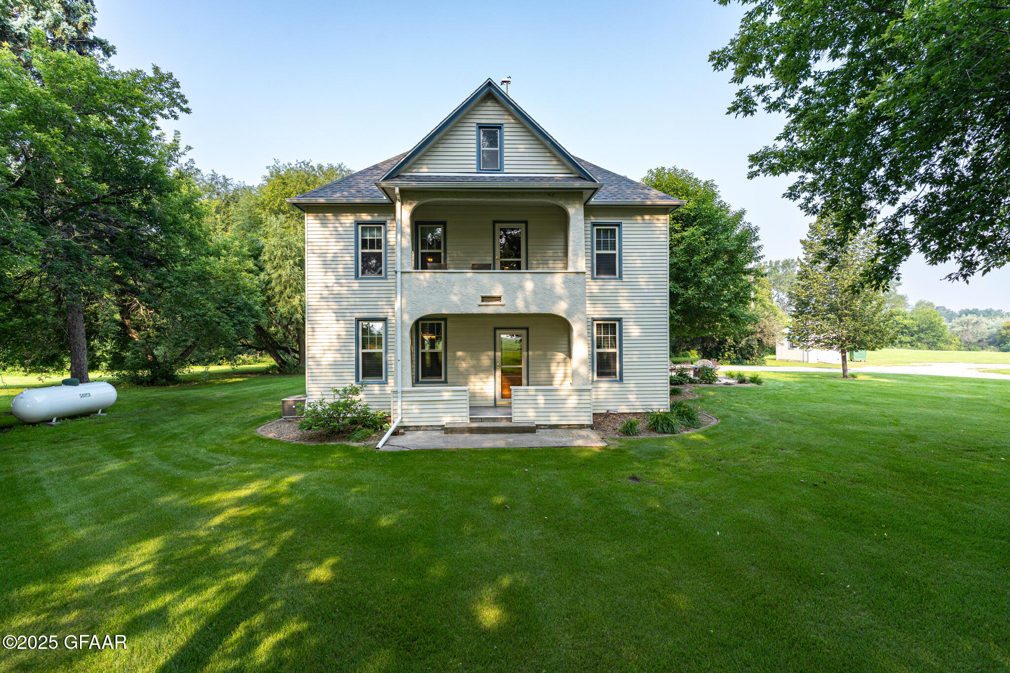 United States, ,2 BathroomsBathrooms,Residential,Contingent,185386