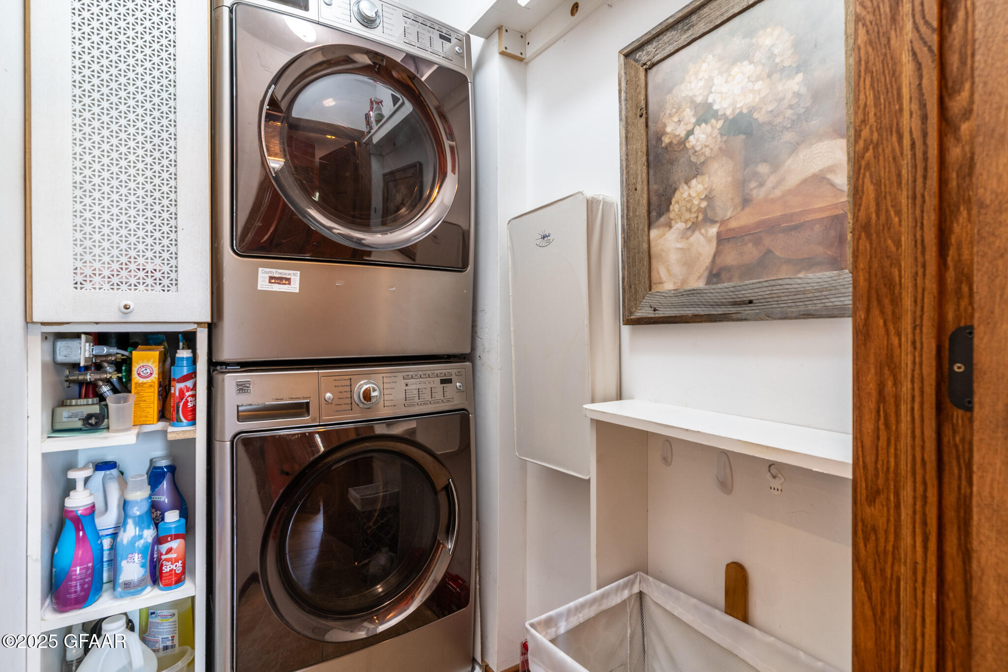 United States, ,2 BathroomsBathrooms,Residential,Contingent,185386