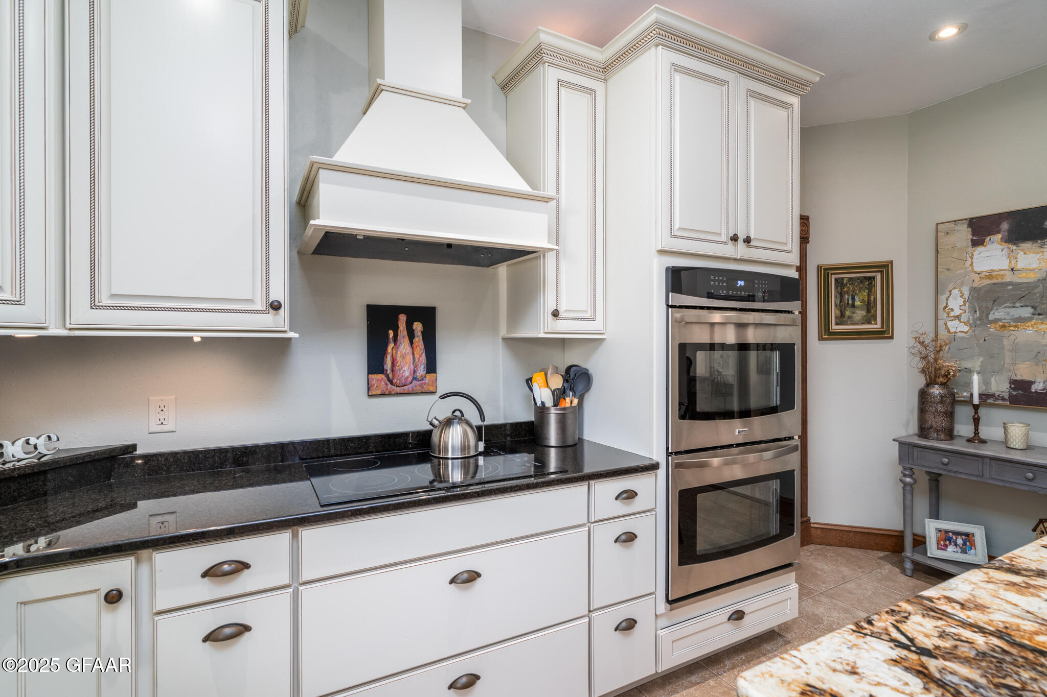 United States, ,2 BathroomsBathrooms,Residential,Contingent,185386