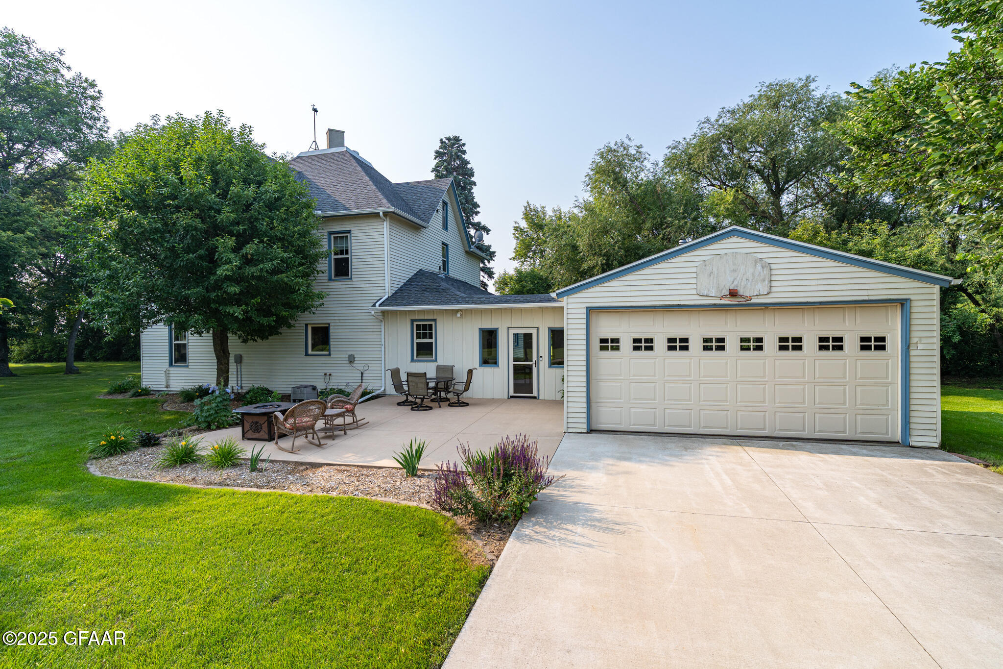 United States, ,2 BathroomsBathrooms,Residential,Contingent,185386